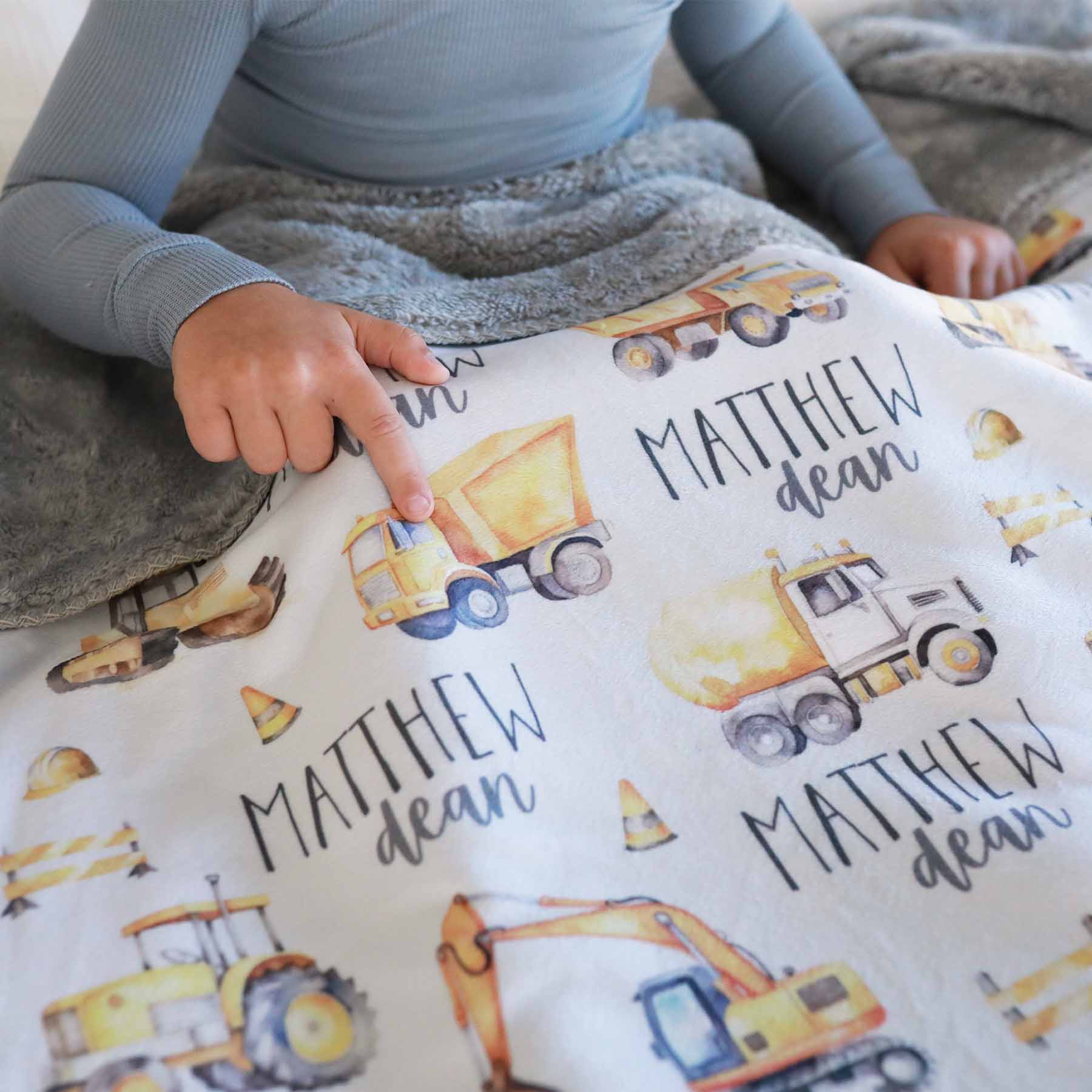  Personalized Fuzzy Kids Blanket | Road Work、mySite、layawaytickets