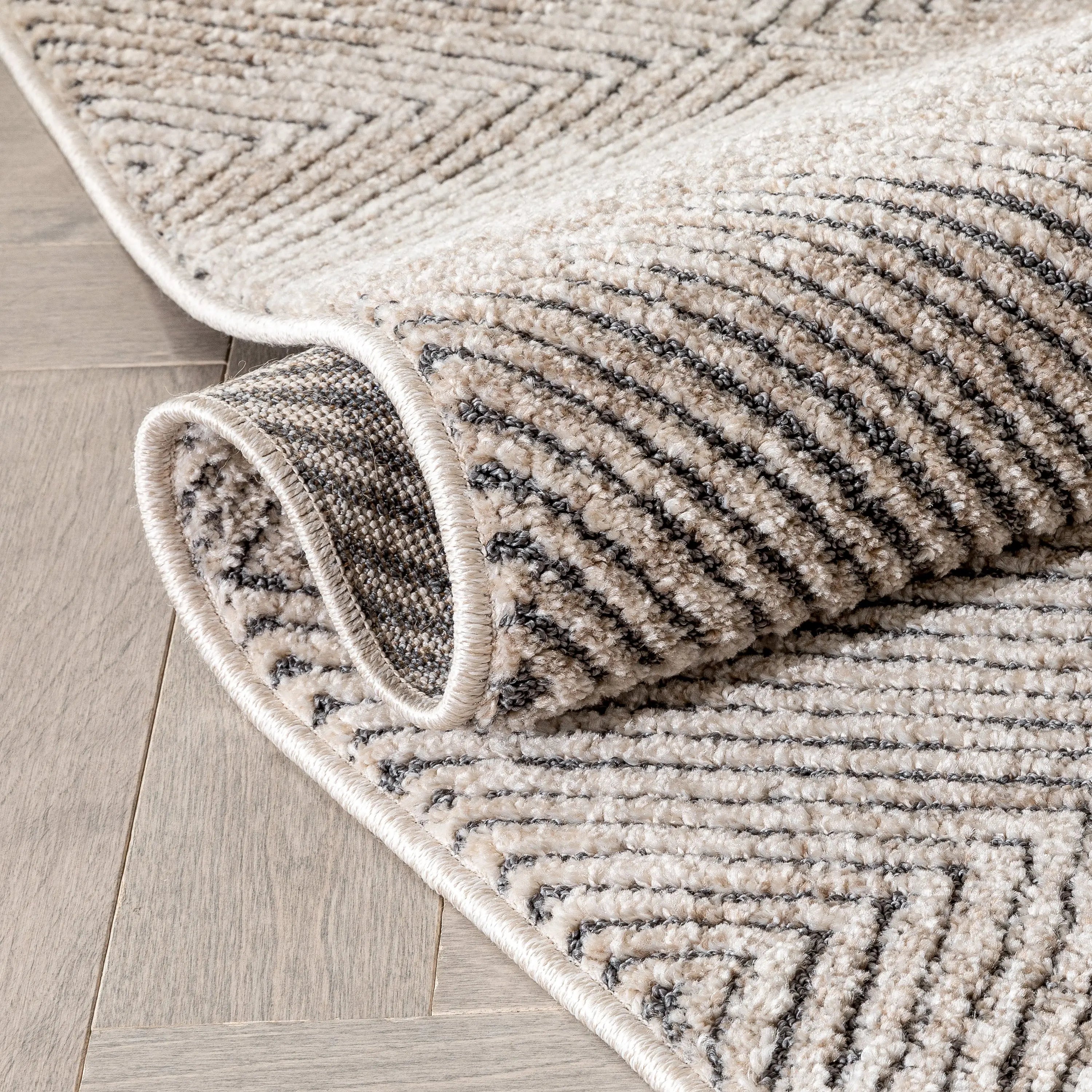 Hugo Tribal Geometric Beige Distressed High-Low Rug、mySite、gigharbornorthrealestate