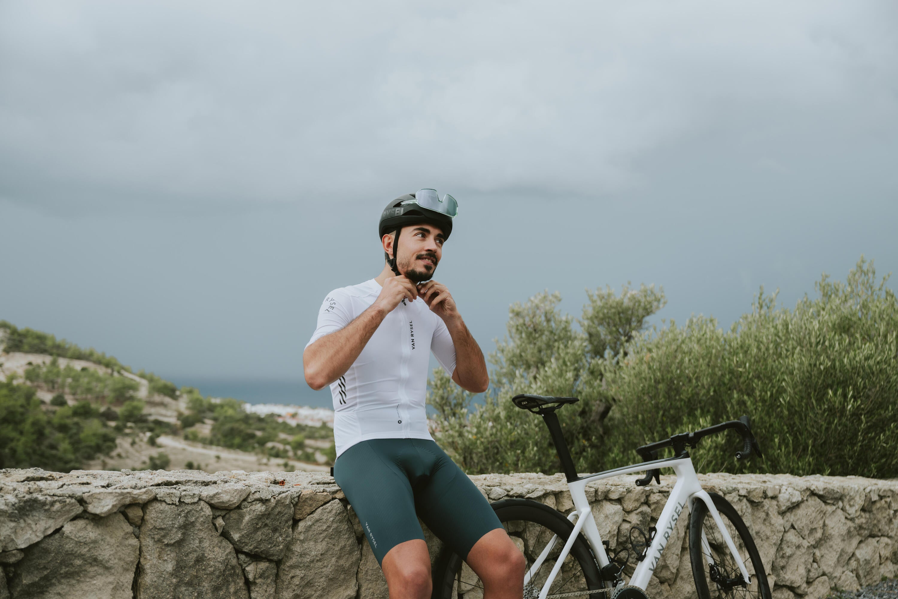 Van Rysel Unisex Road Cycling Short-Sleeved Summer Jersey Racer 2