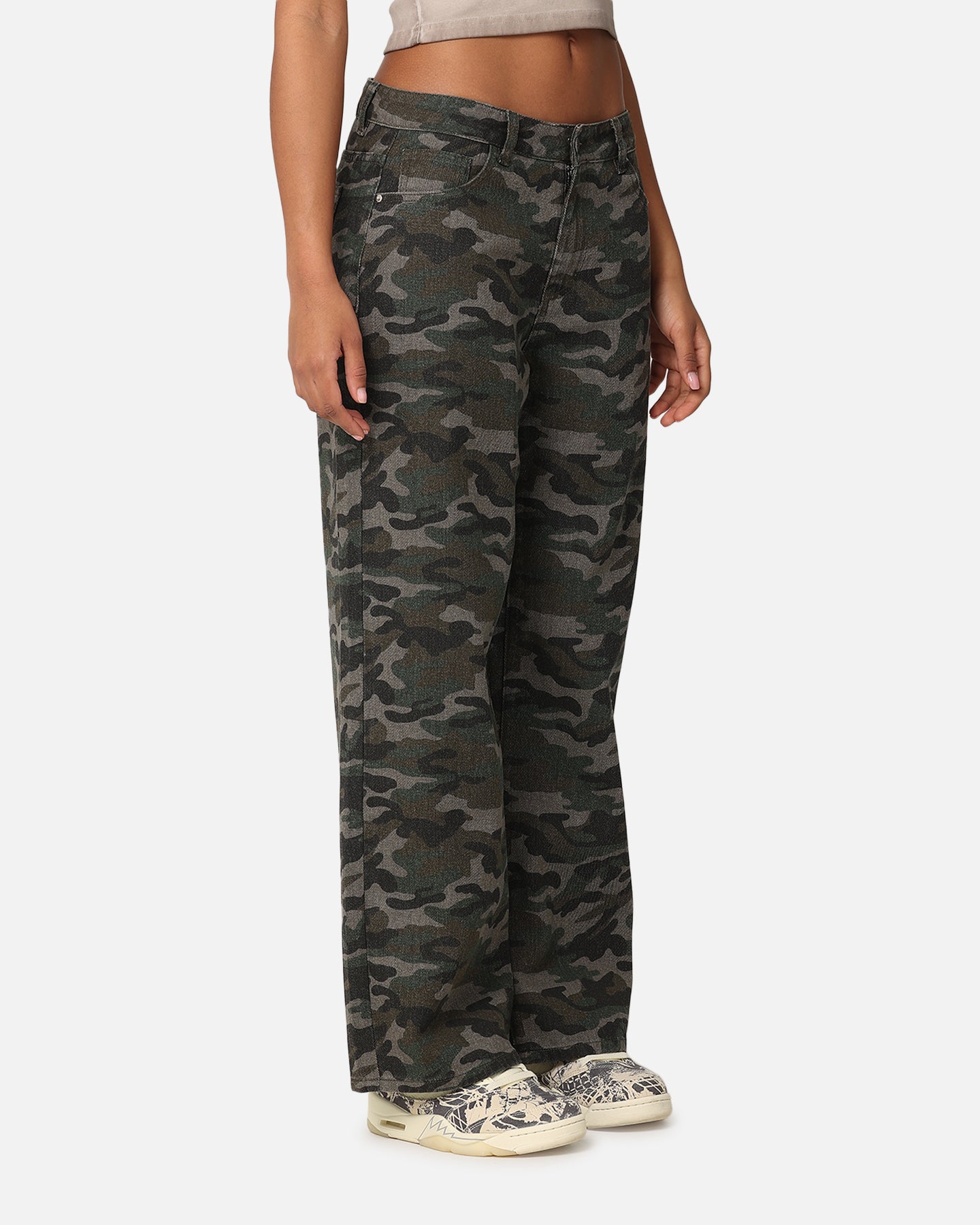 {product_title} - {shop_name}