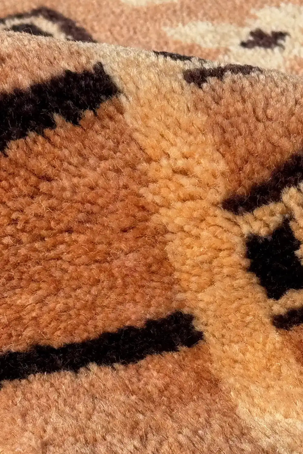 Desert Matrix Hand-Knotted Square Wool Rug、mySite、gigharbornorthrealestate