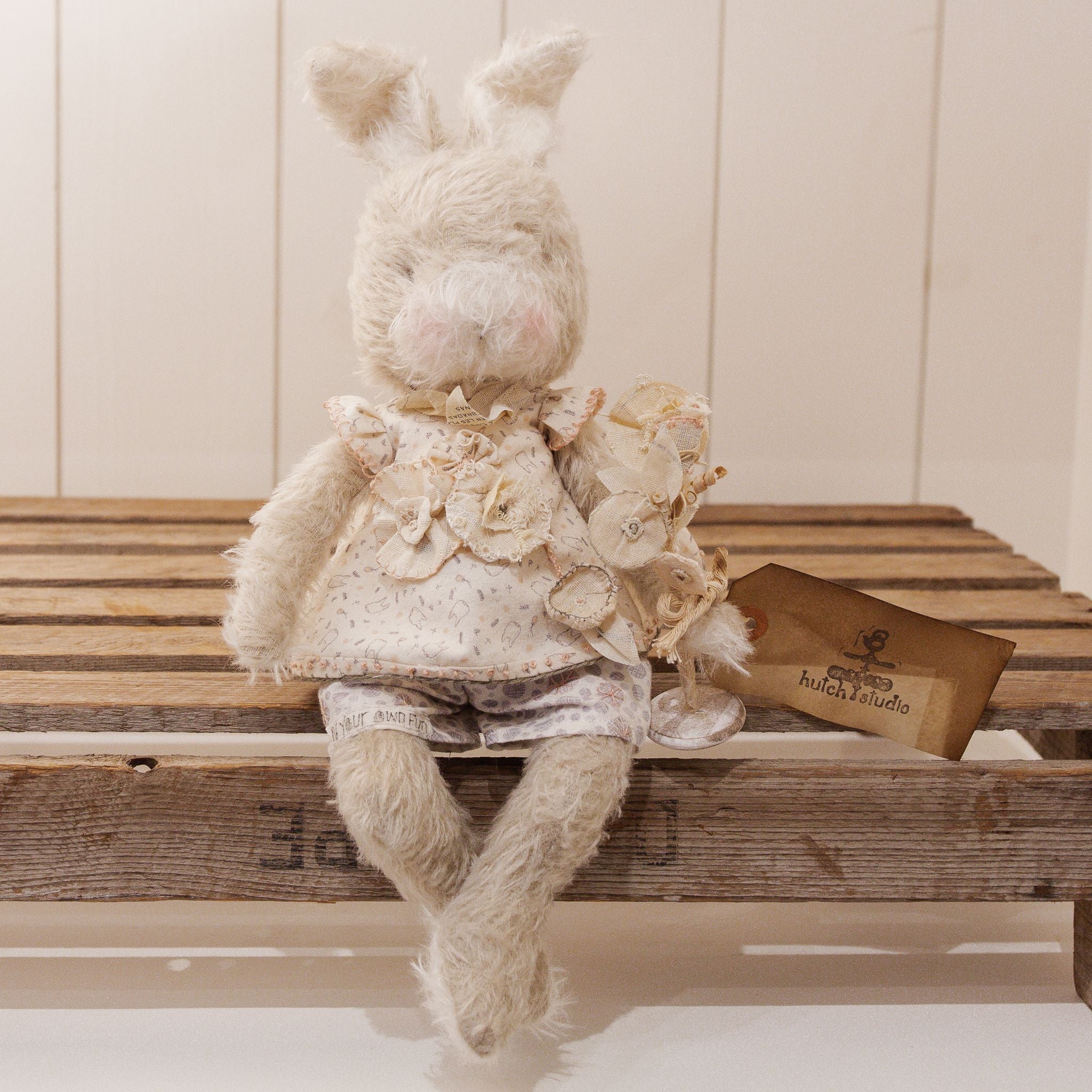RETIRED Hutch Studio - Franny FunBun - Hand-Crafted Sparse Mohair Cream Bunny、mySite、g9winljtr