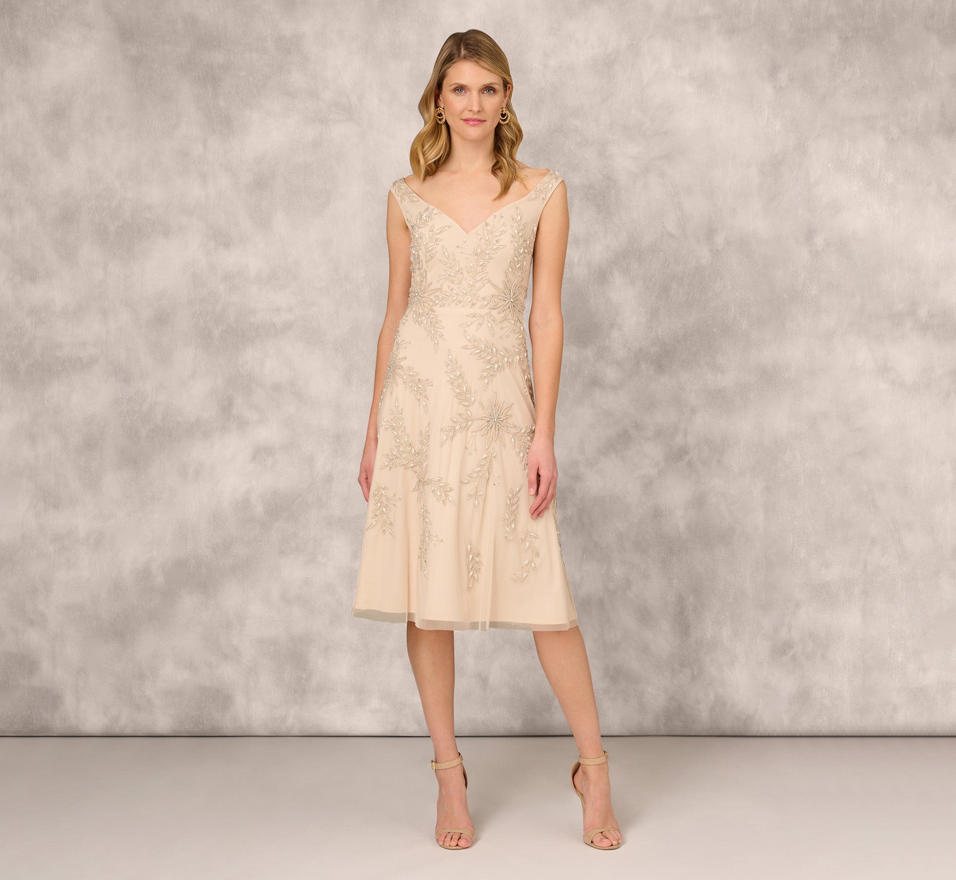 Beaded Sleeveless Midi Dress With Sweetheart Neckline In Champagne、mySite、solidvoid