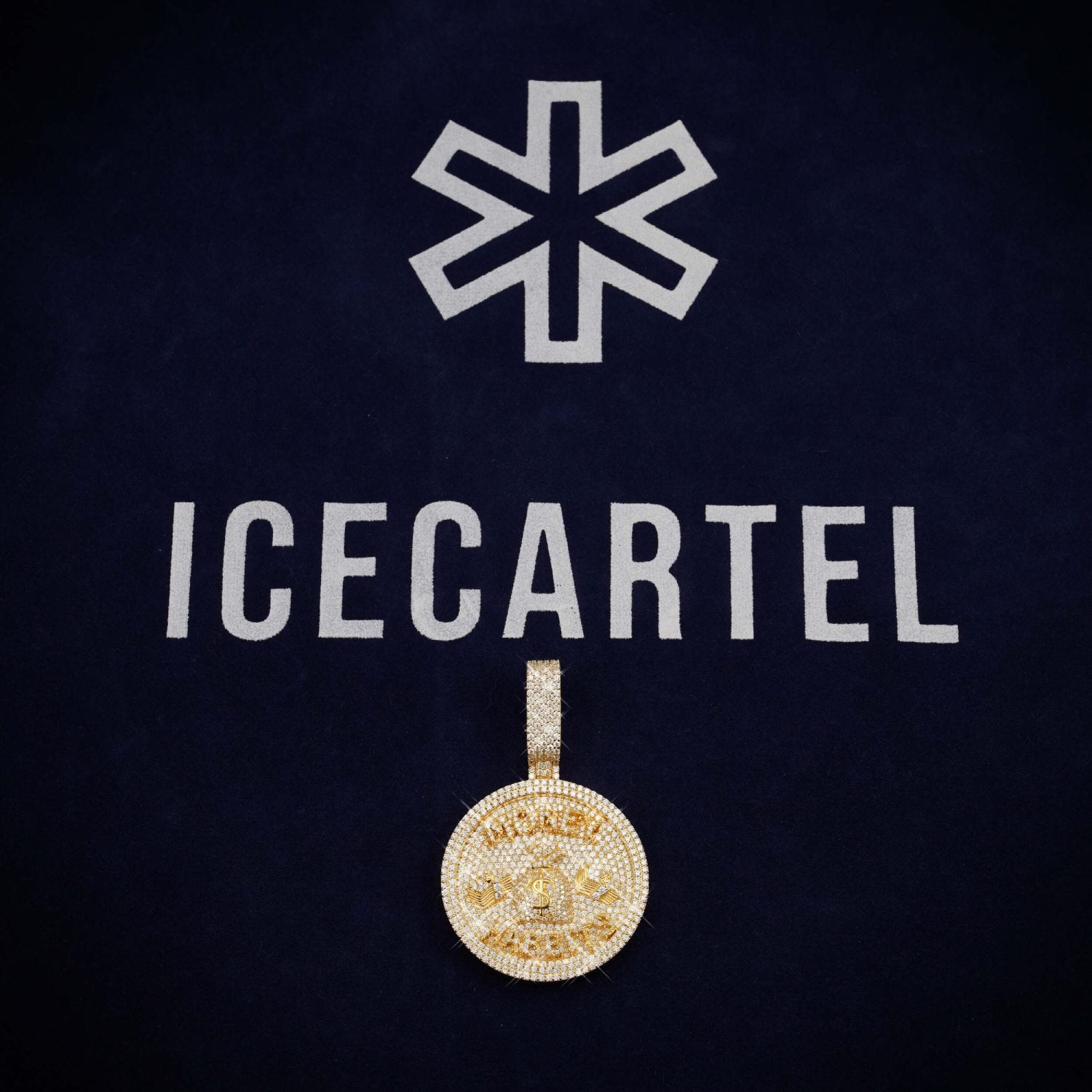 Custom Moissanite MONEY HABBITS Circle Pendant 14K Gold、mySite、hinf8tx79