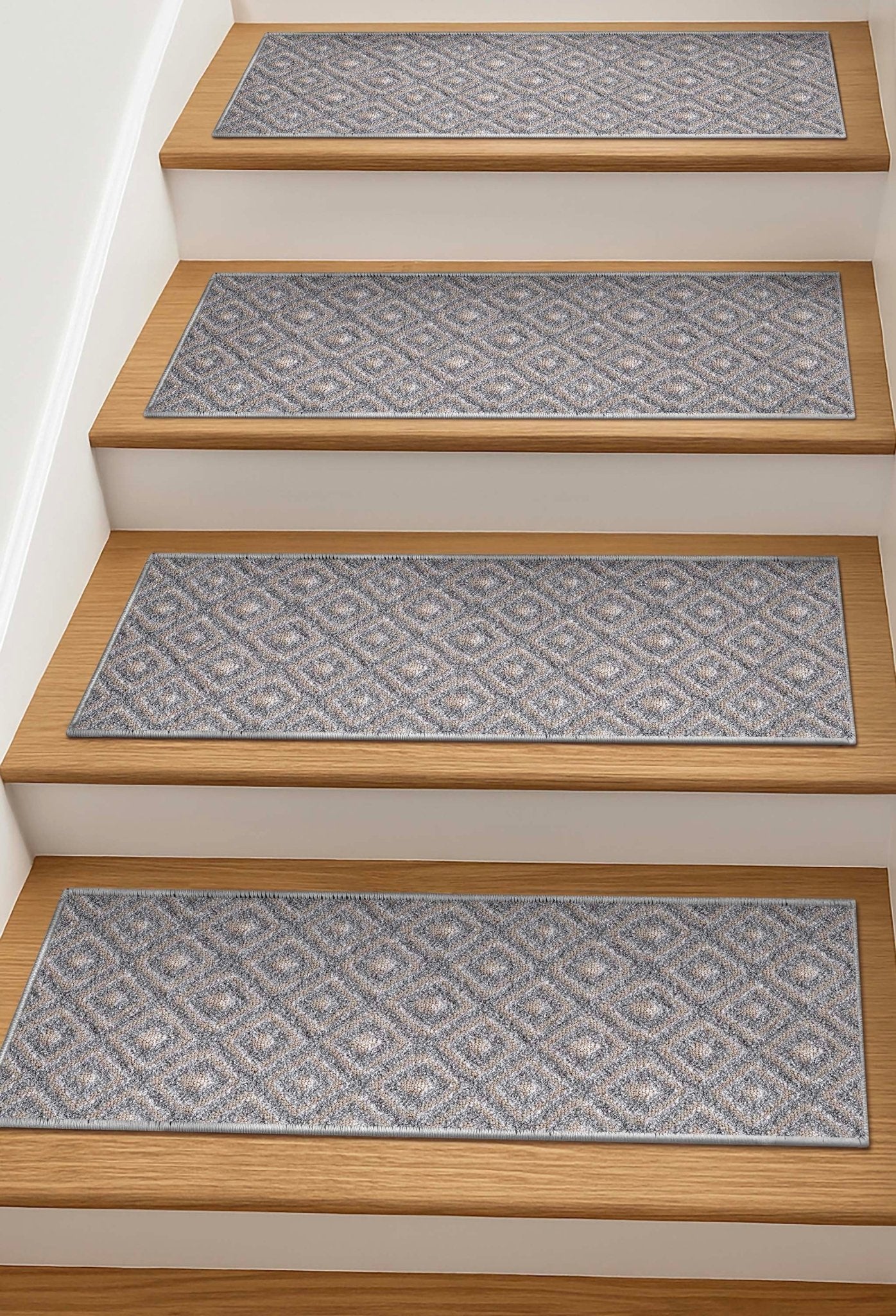 Pia Grey Stair Tread Rugs、mySite、gigharbornorthrealestate