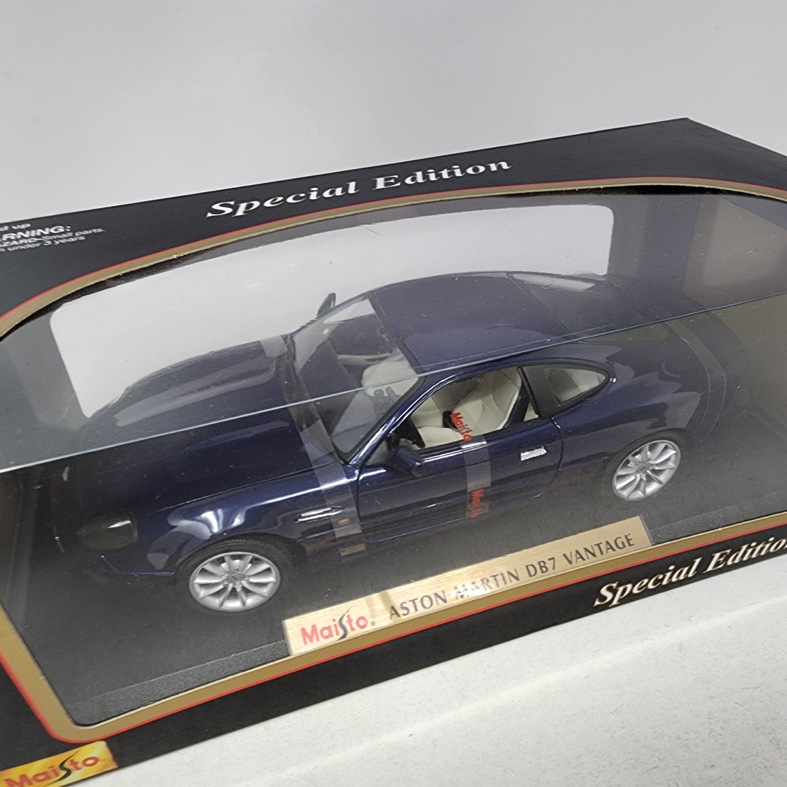 Aston Martin DB7 Vantage * Maisto Special Edition 1/18 Scale、mySite、hgirdovlk