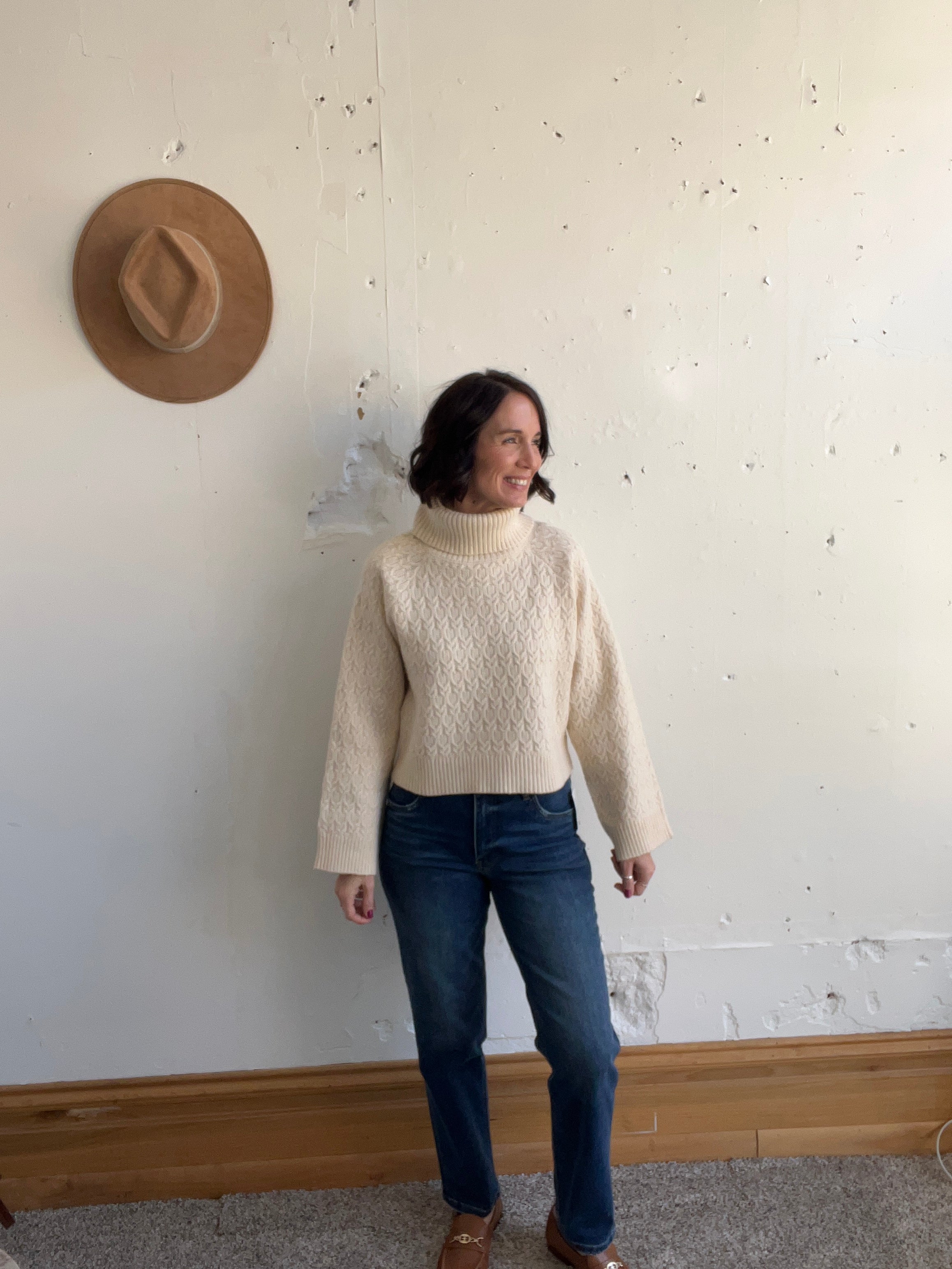 Amanda's Creamy Turtle Neck、mySite、garagedoors4me