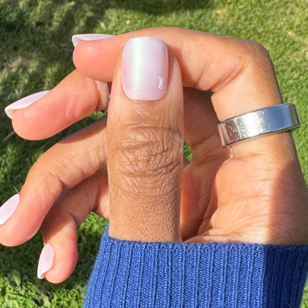 Shiny Hoppy Bunnies - Press-On | Extra Short | Squoval、mySite、solidvoid