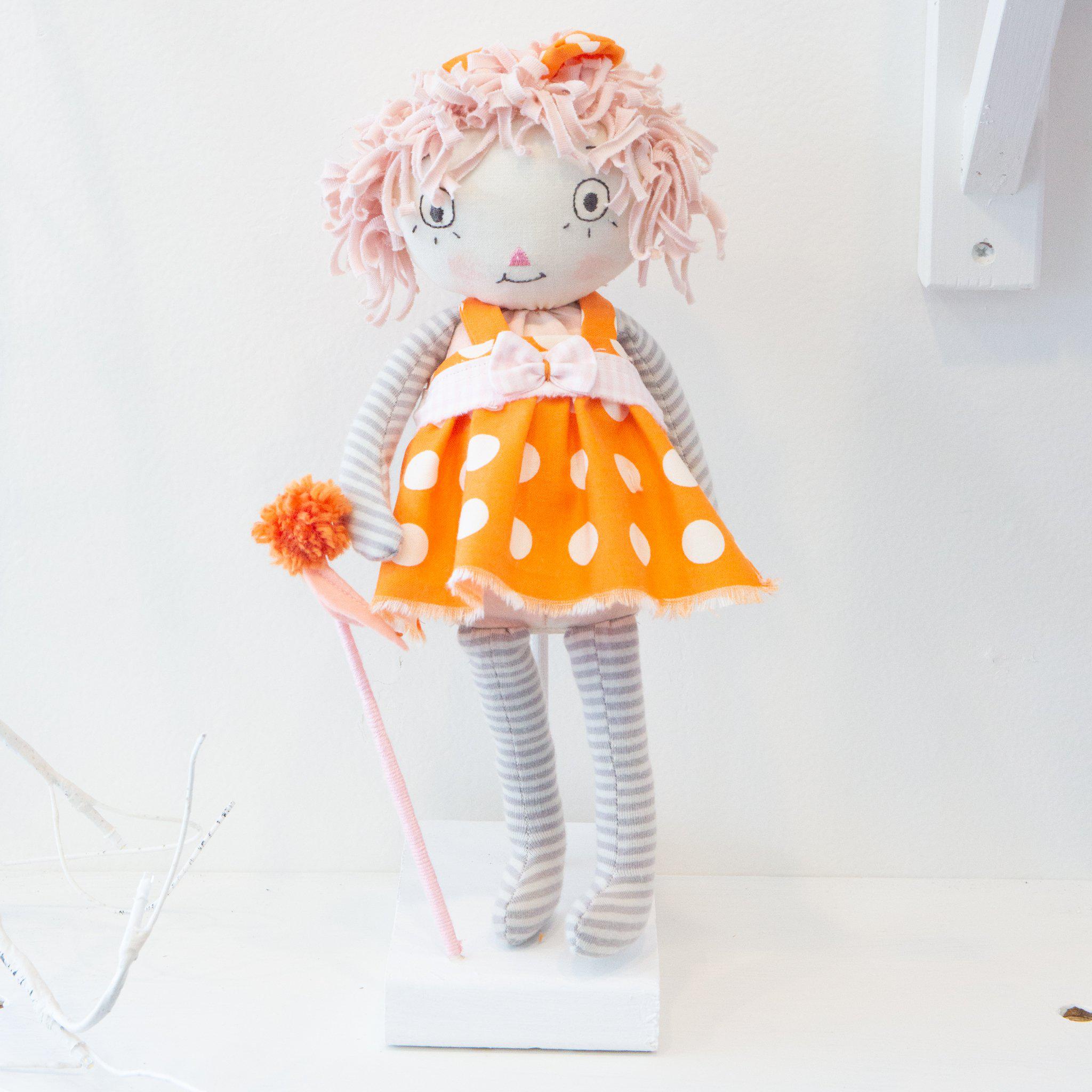 RETIRED - Hutch Studio Original - Dandy Dottie - One of a Kind Doll、mySite、g9winljtr