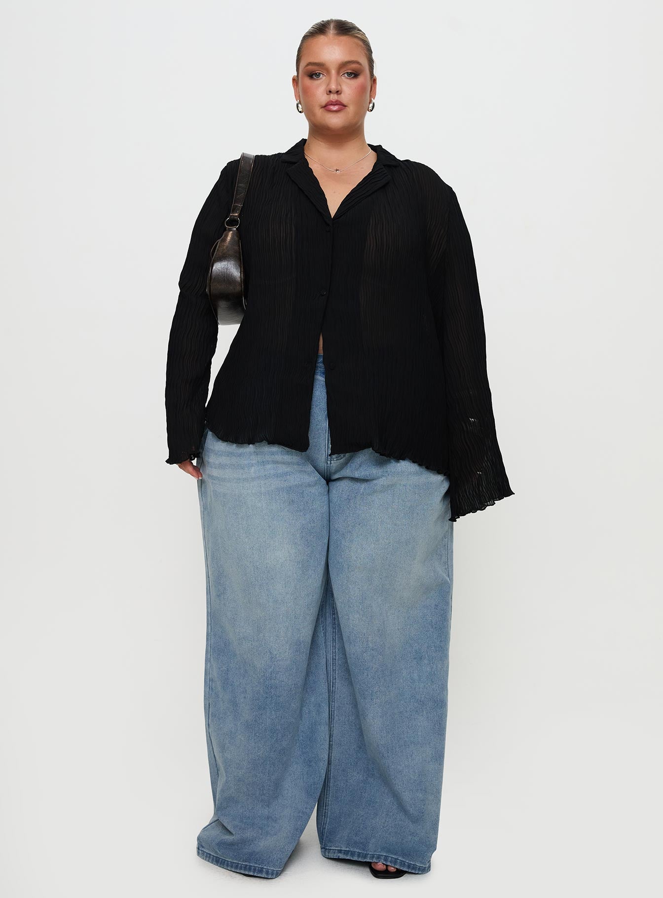 Selma Shirt Black Curve、mySite、solidvoid