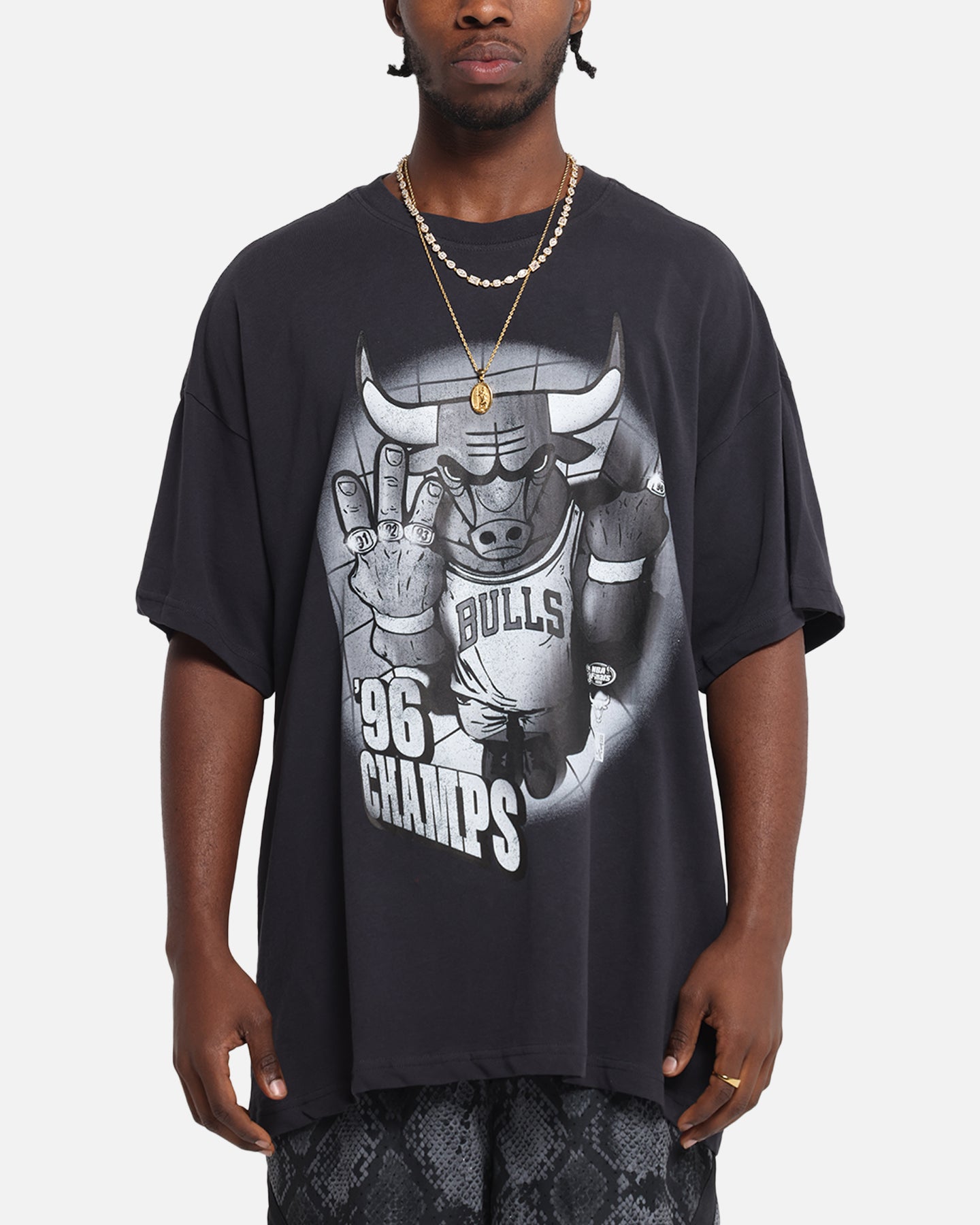 Mitchell & Ness Chicago Bulls 4-Time Champions T-Shirt Overdyed Black、mySite、zt4zffjzw