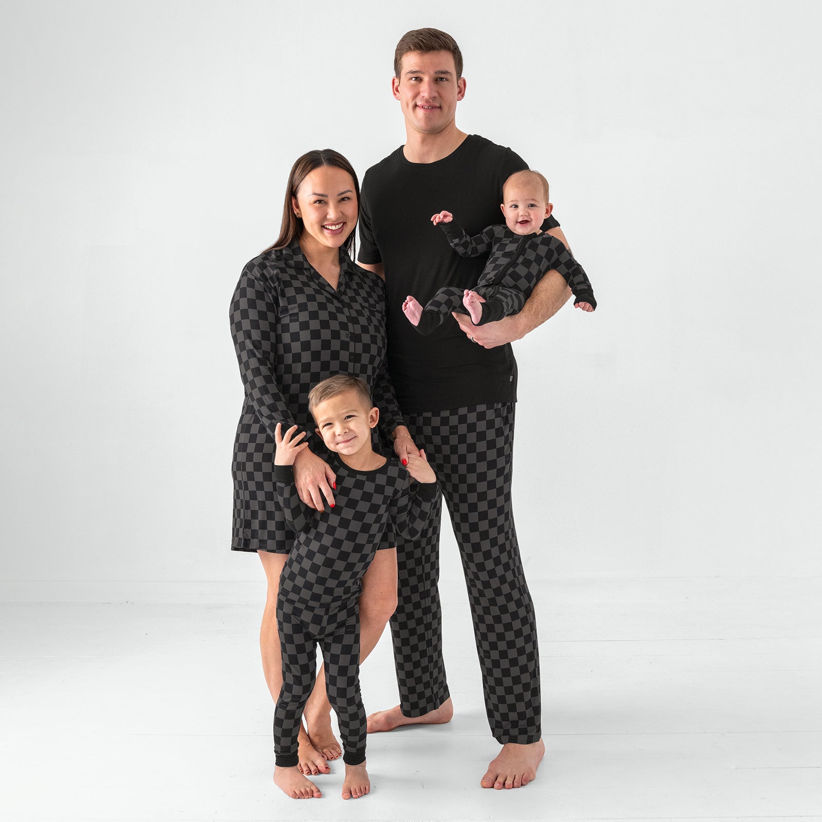 Monochrome Checks Two-Piece Pajama Set、mySite、g9winljtr