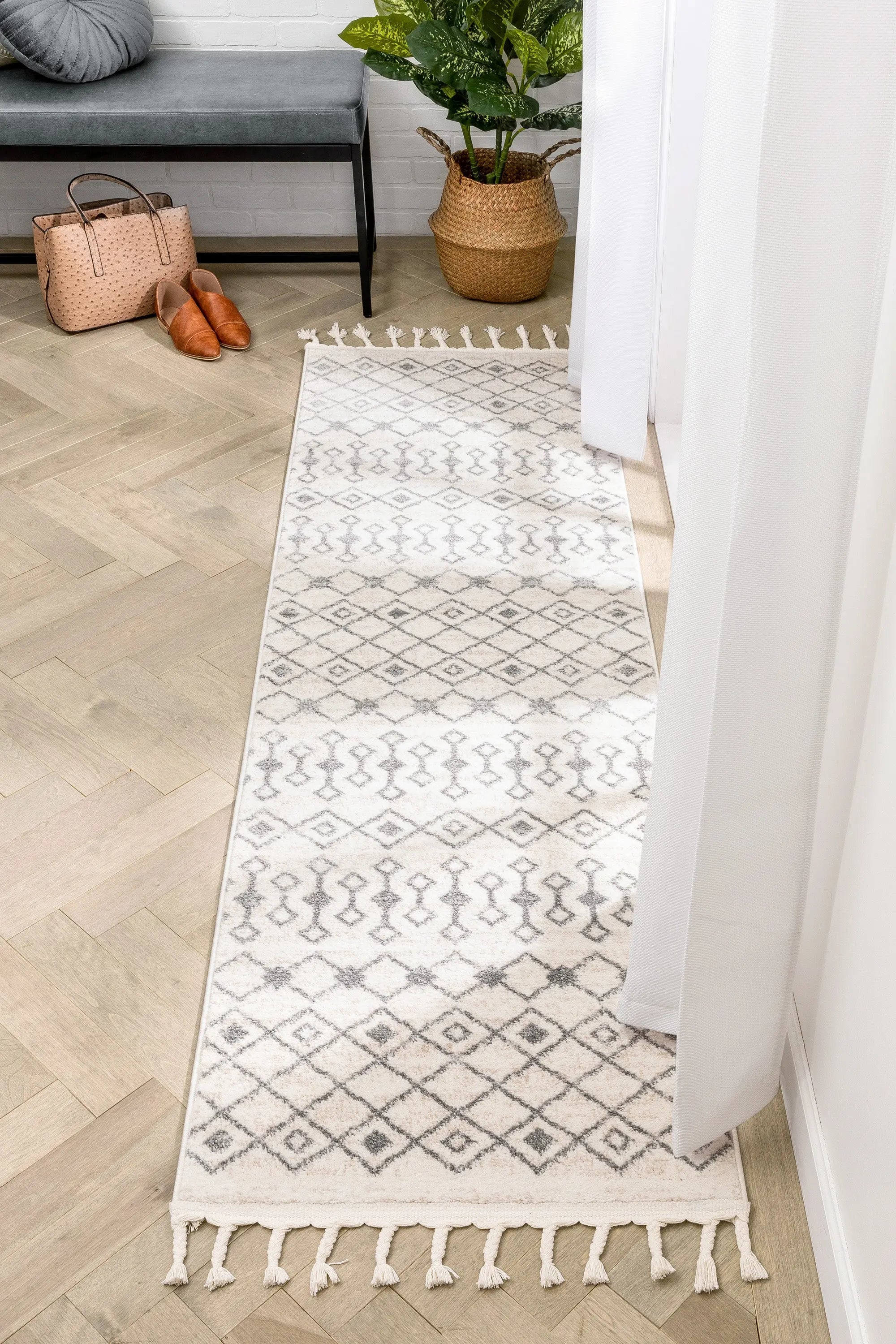 Transistora Nordic Tribal Trellis Pattern Ivory Grey Rug、mySite、gigharbornorthrealestate