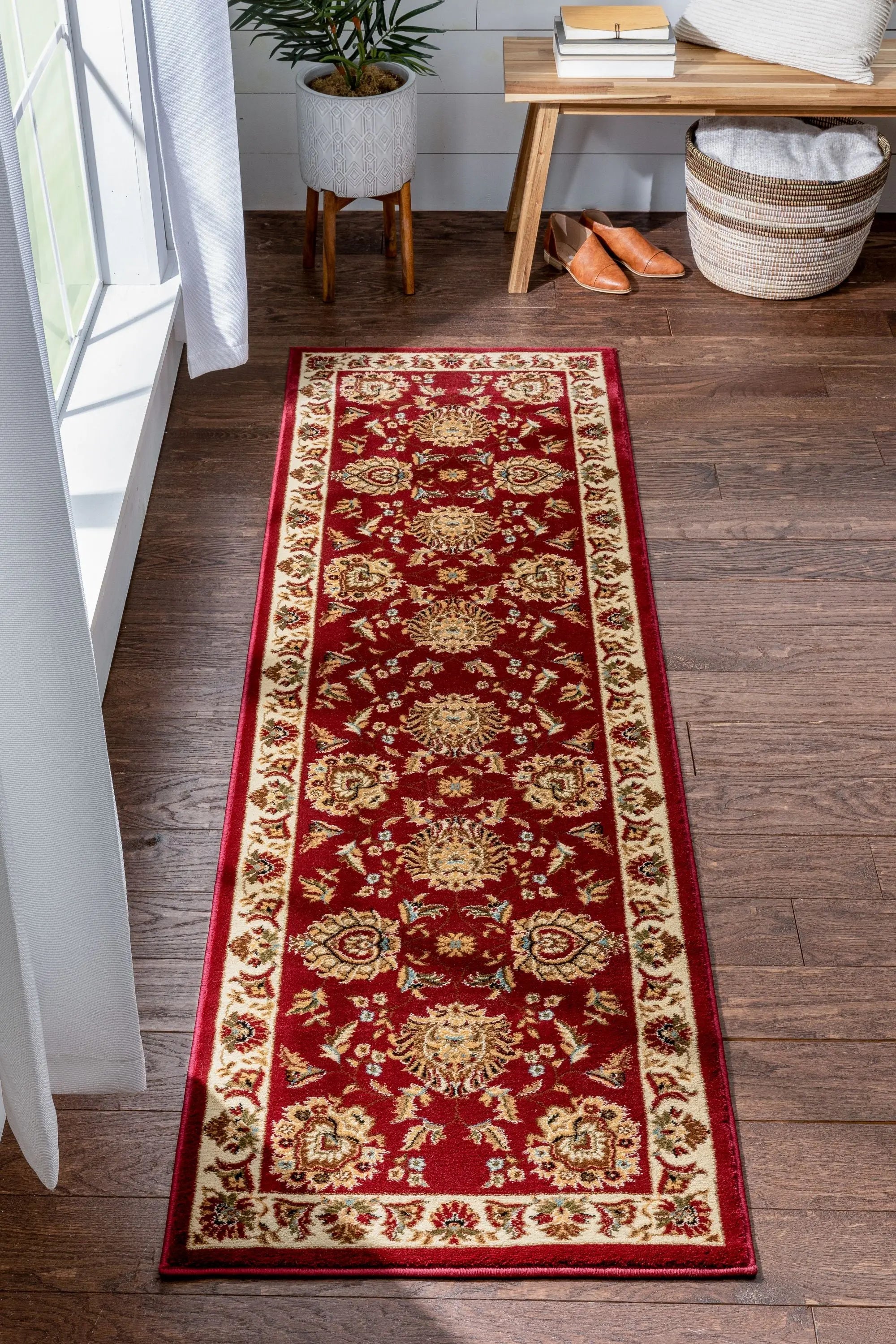 Abbasi Red Traditional Rug、mySite、gigharbornorthrealestate
