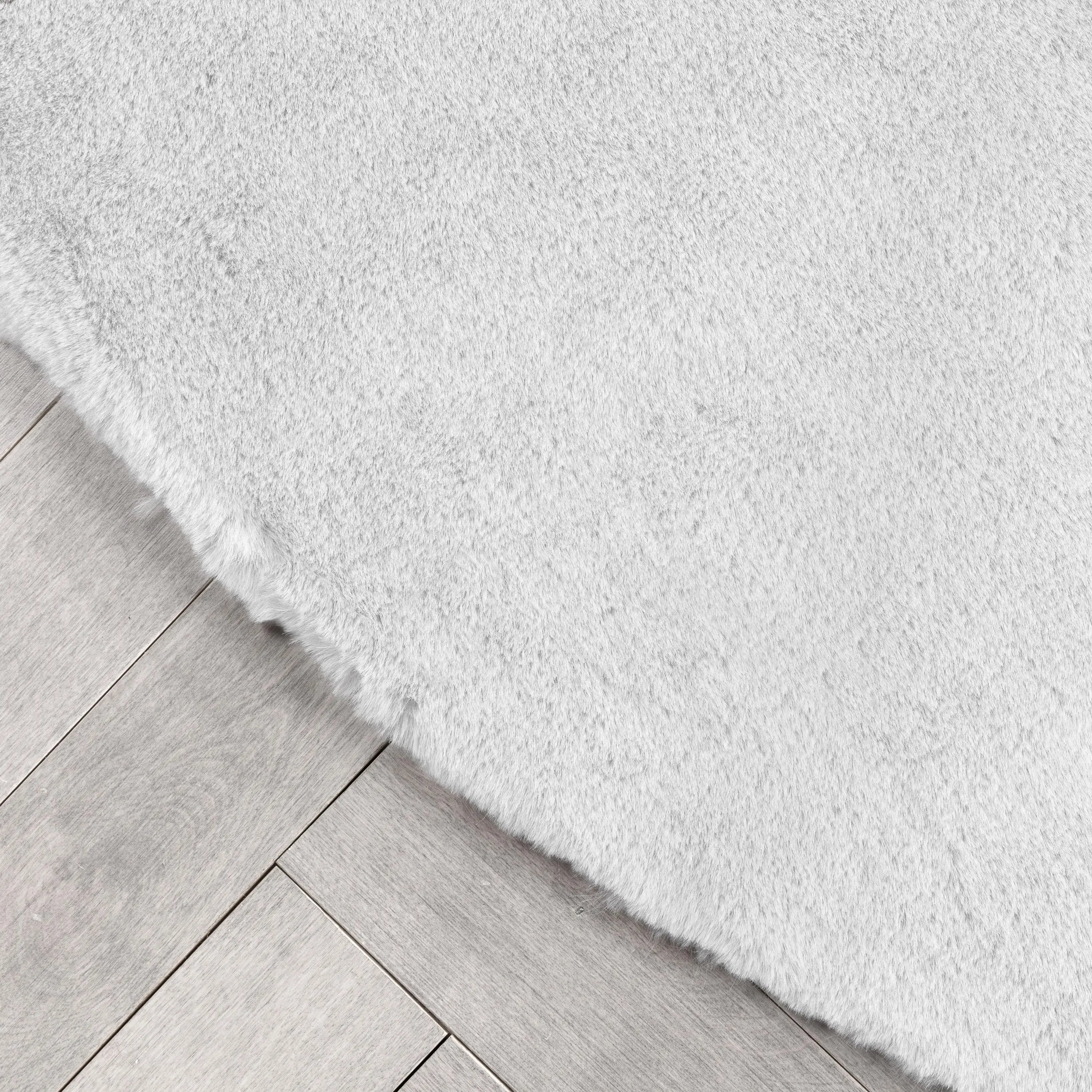 Crest Modern Glam Faux Fur Plush White Shag Rug、mySite、gigharbornorthrealestate