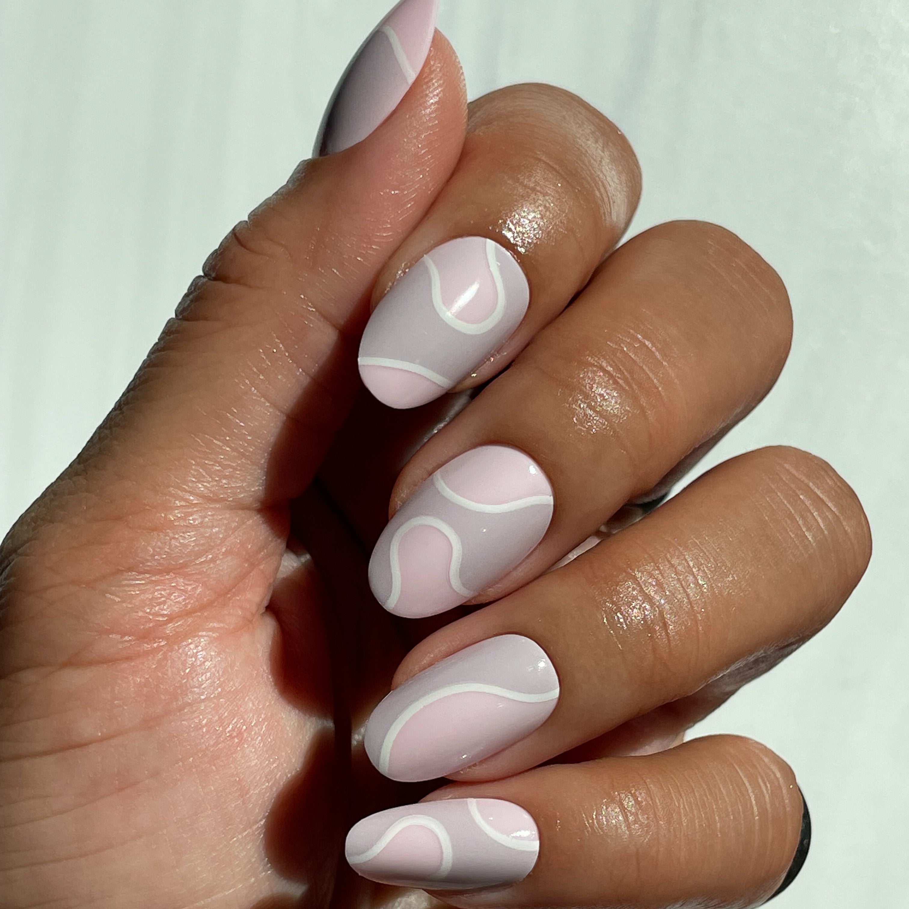 Groovy Swirl - Press-On | Medium | Oval、mySite、solidvoid