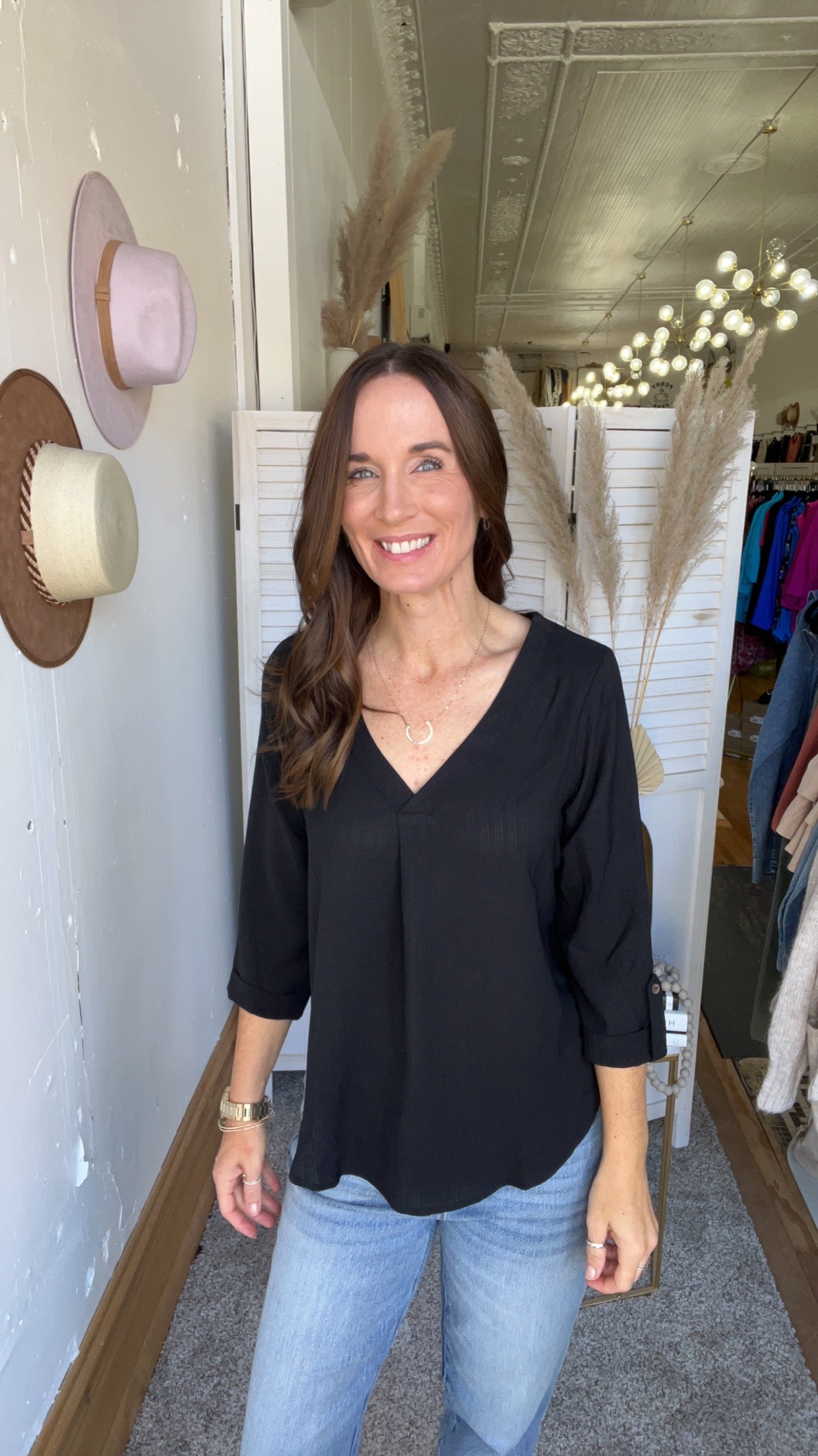 Lisa's Black V Neck Top、mySite、garagedoors4me