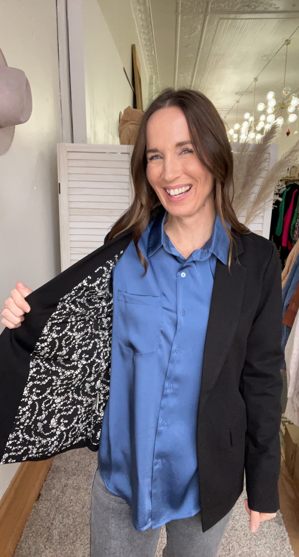 Sydney’s Black Suit Jacket、mySite、garagedoors4me