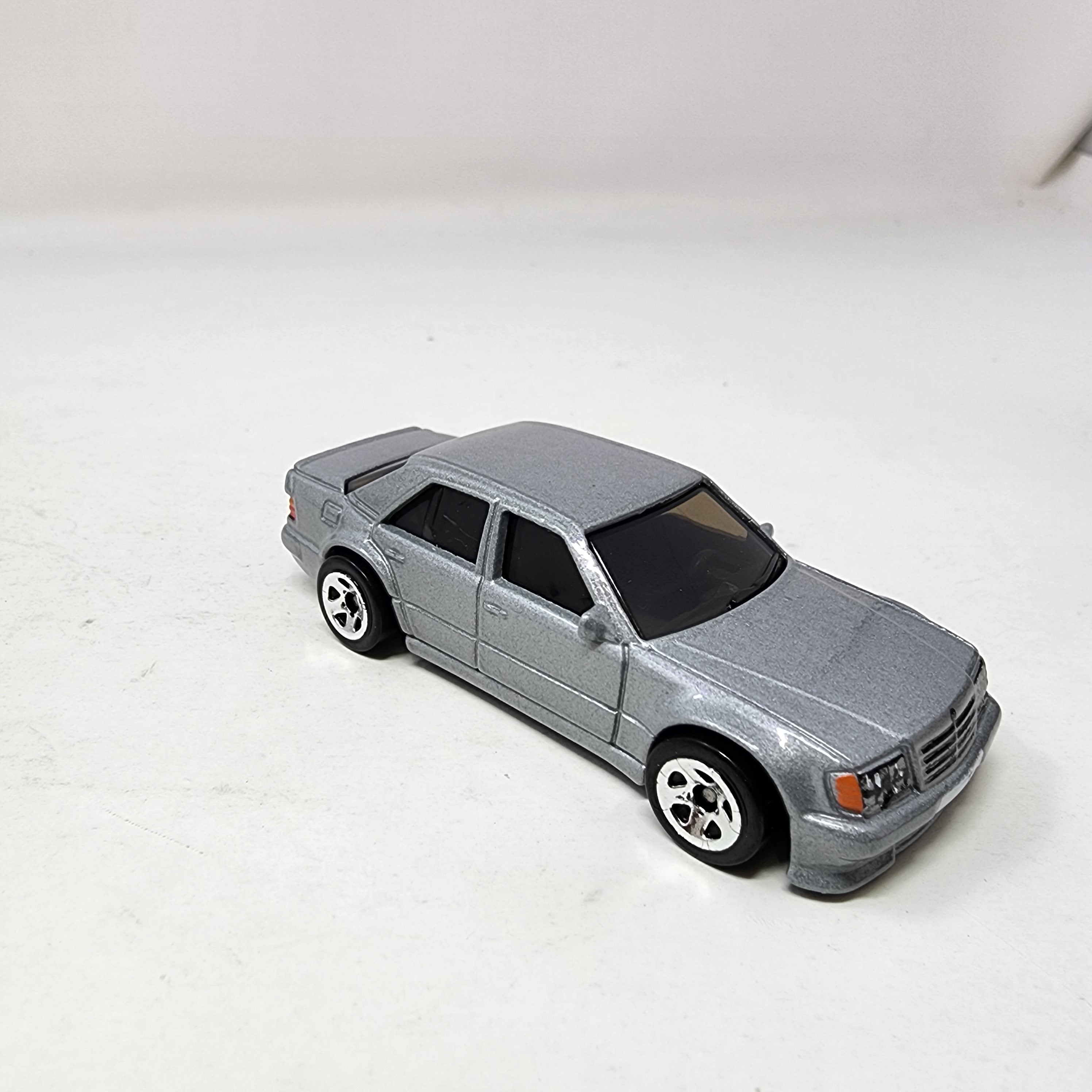 Mercedes-Benz 500 E * Hot Wheels Loose 1:64 scale Diecast、mySite、hgirdovlk