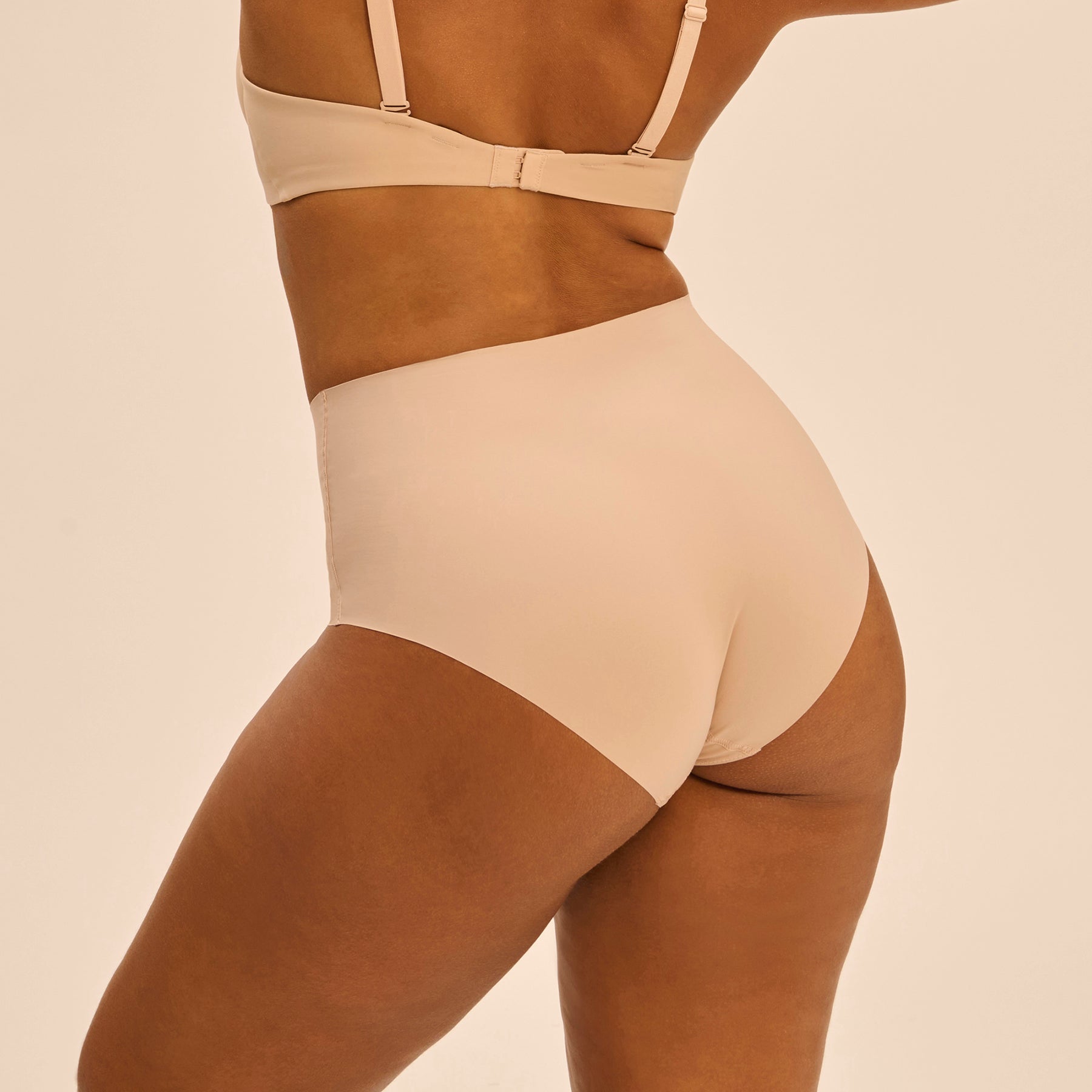  Simone Pérèle Story Control Full Brief、mySite、justintrudeaud