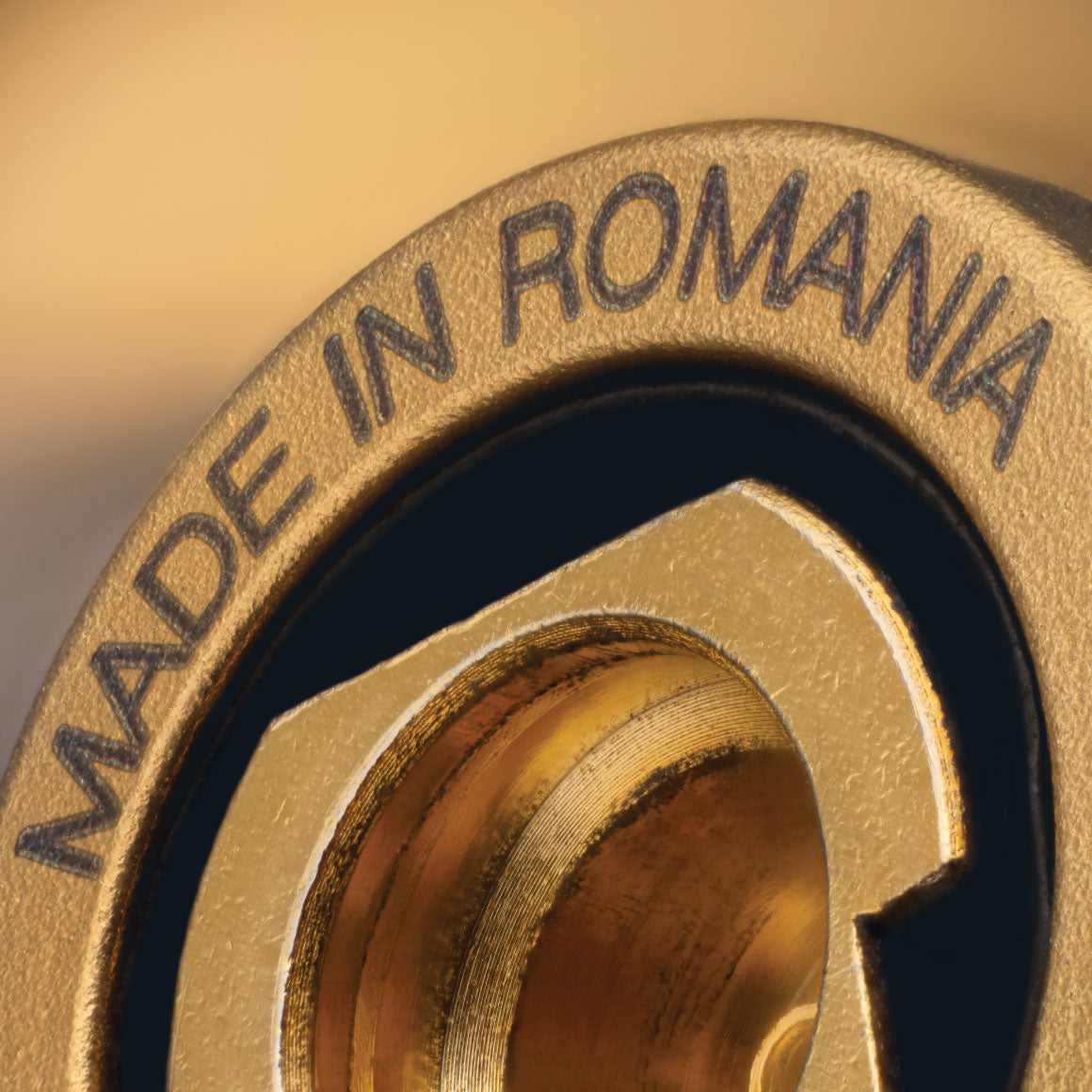  Meze - ADVAR、mySite、merchandisen