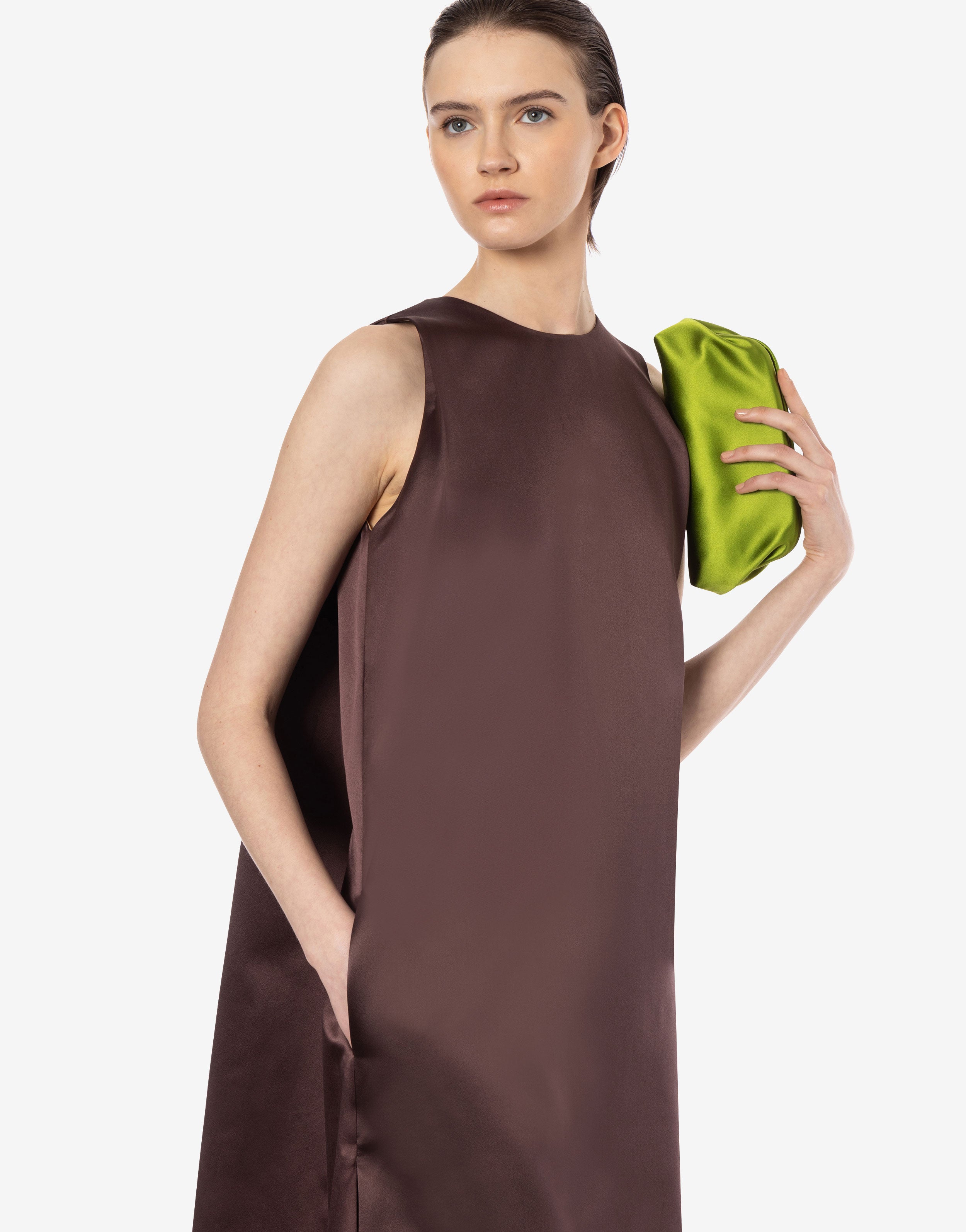 Minidress in duchesse con strascico、mySite、aoinhome