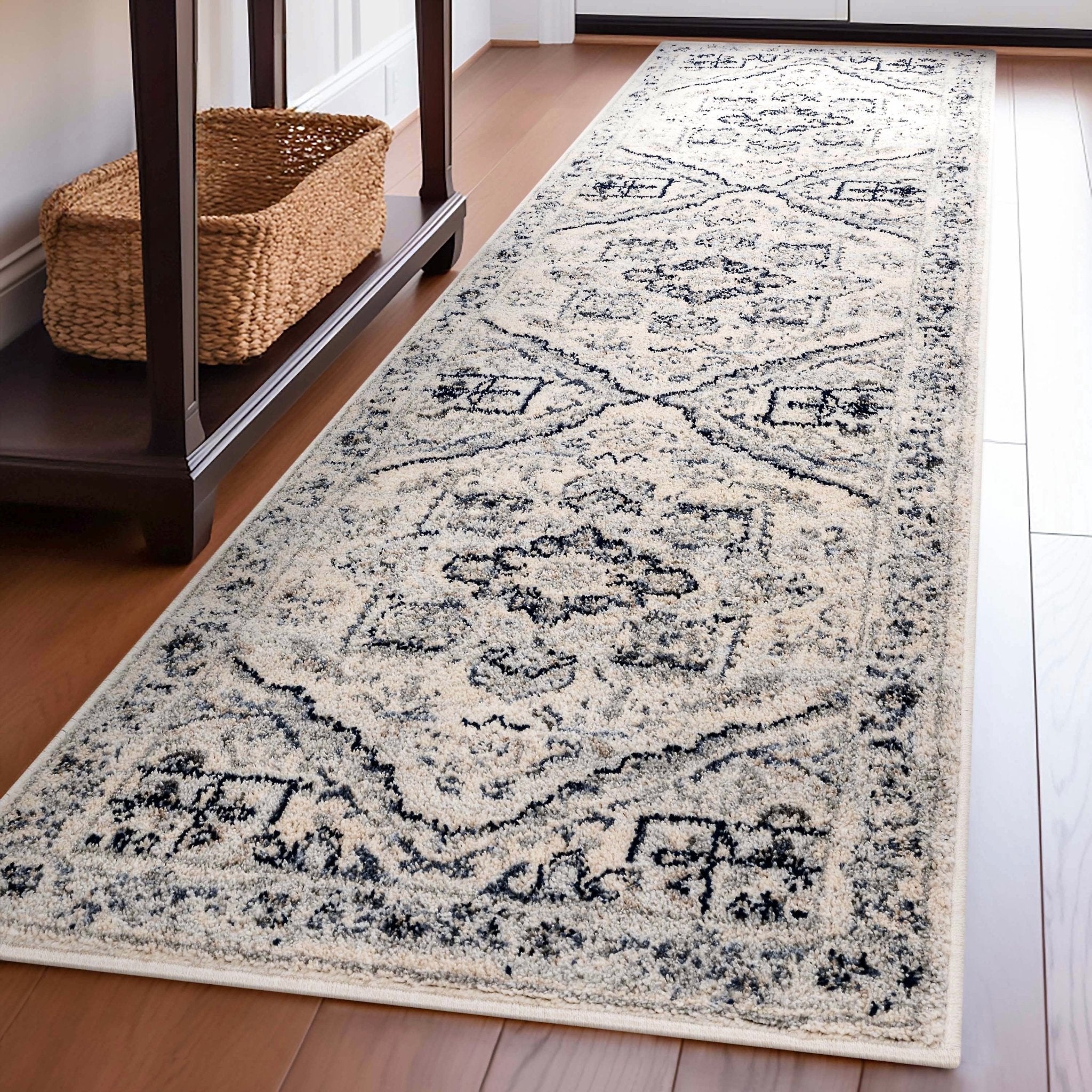 Camilla Vintage Medallion Oriental Rug For Living Room, Bedroom, and Dining Room、mySite、gigharbornorthrealestate