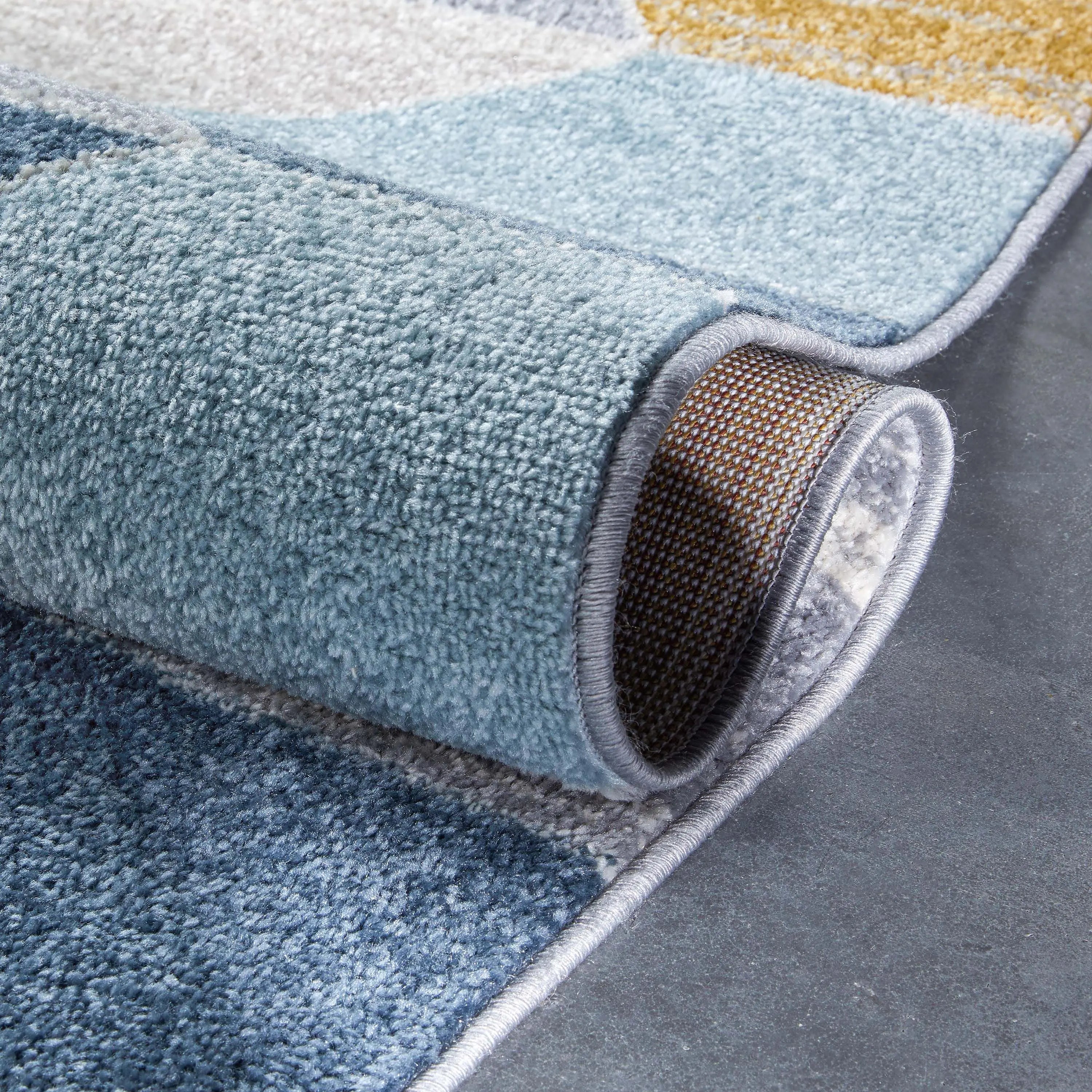 Maddox Blue Modern Geometric Rug、mySite、gigharbornorthrealestate