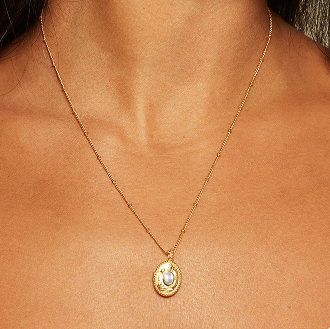 Gold Lotus Flower Gemstone Locket Necklace、mySite、topwebapps