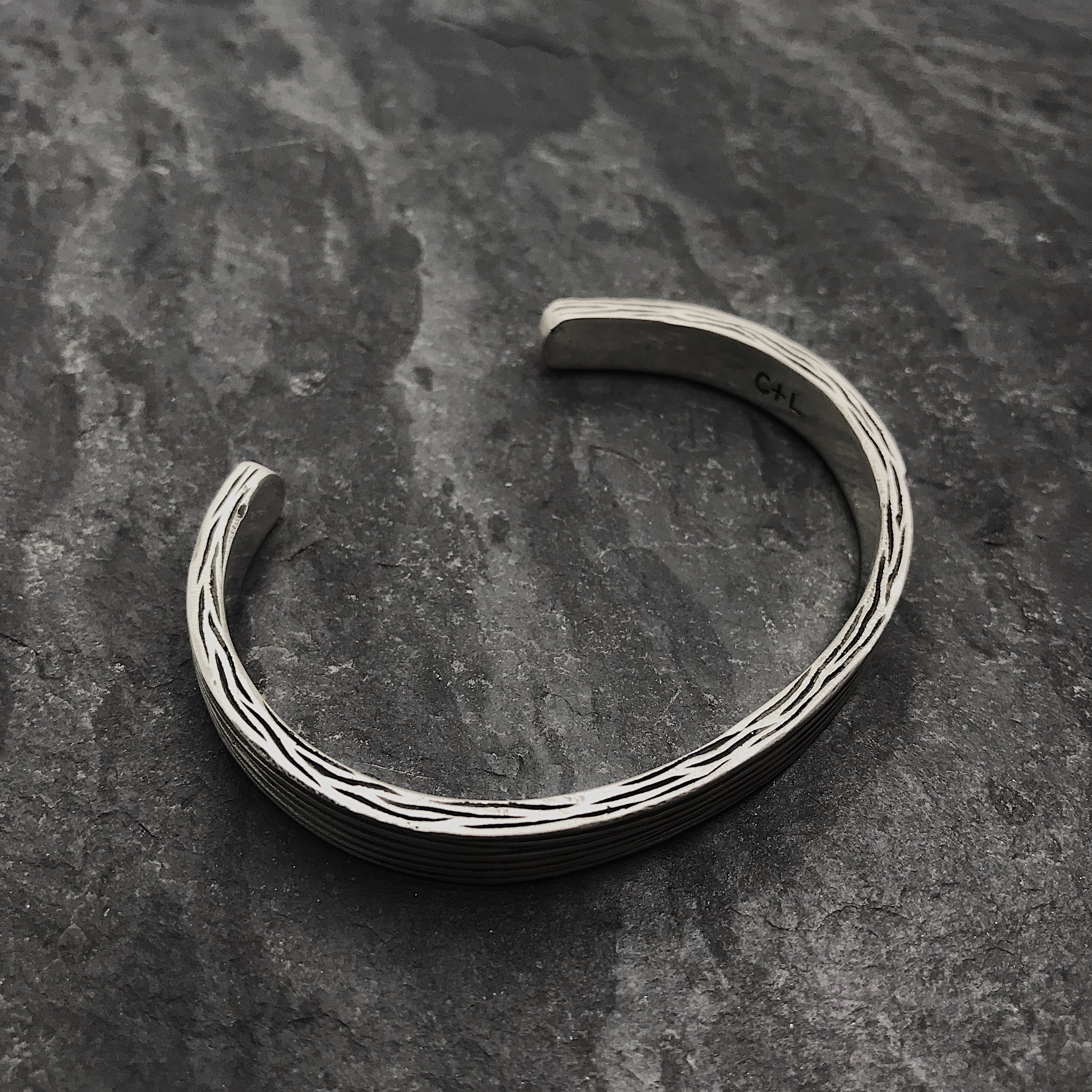  Threaded Cuff in Oxidized Silver、mySite、merchandisen