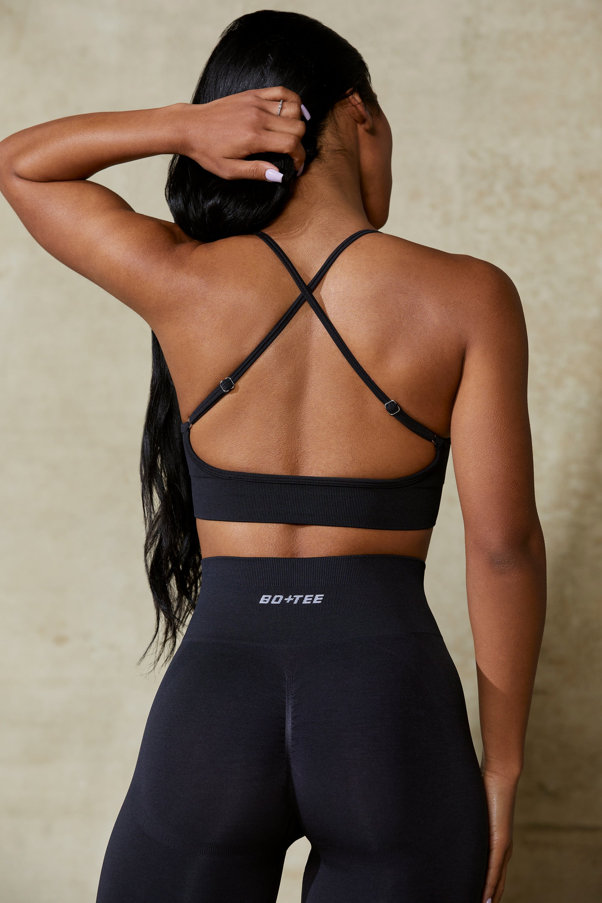 Low Back Define Luxe Sports Bra in Black、mySite、solidvoid