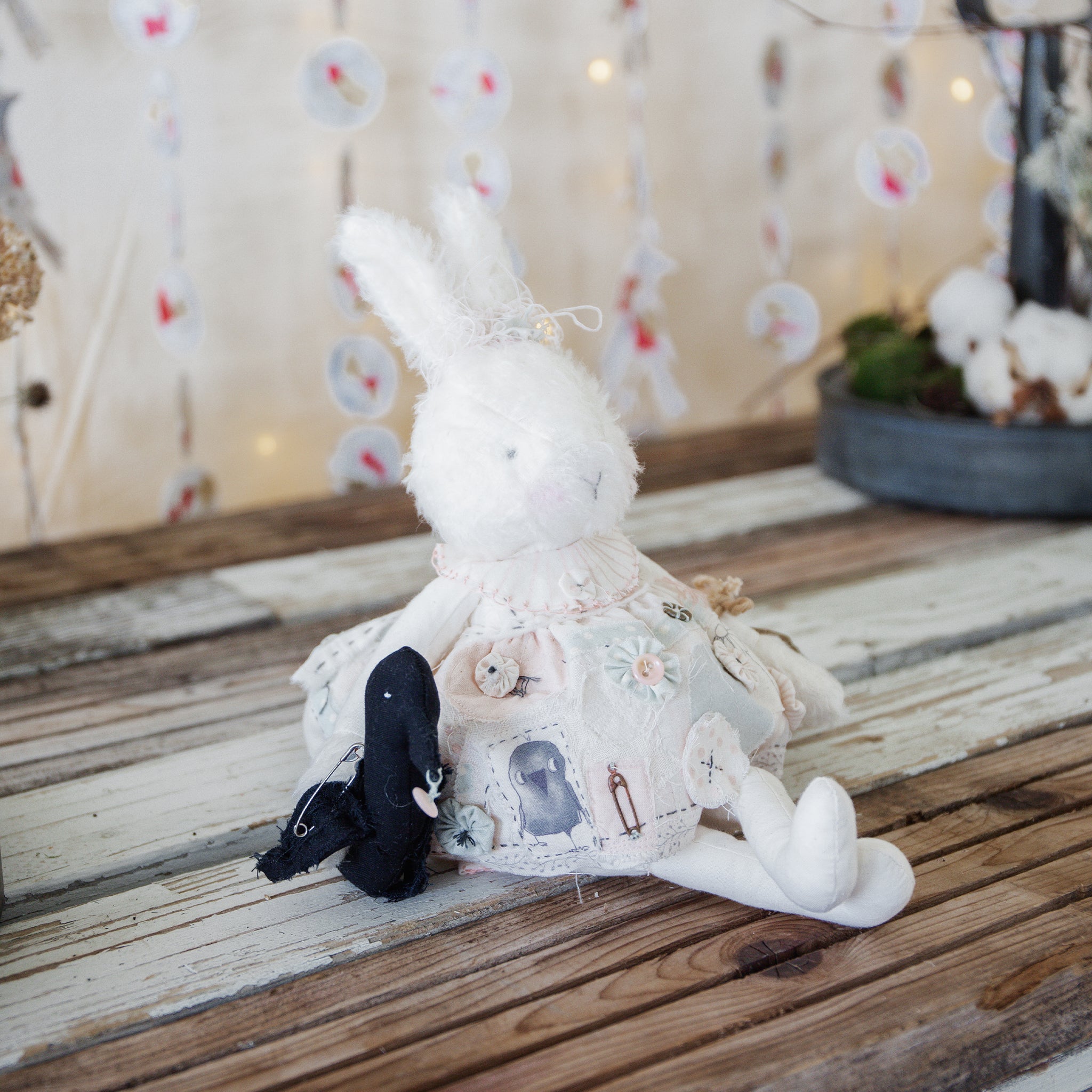 RETIRED - Hutch Studio - Hand Crafted Posie Patchwork & Little Caw、mySite、g9winljtr