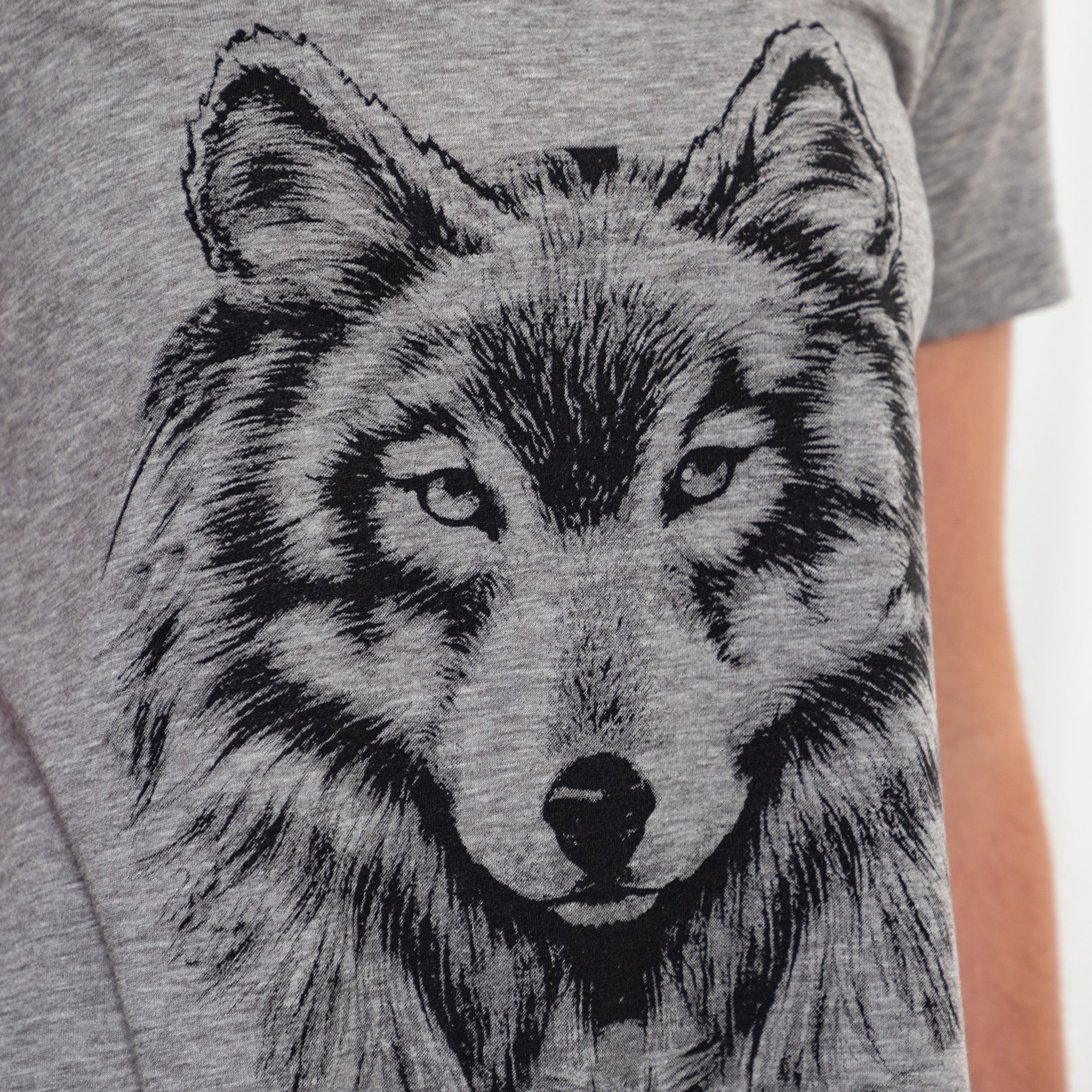 Gray Wolf Short Sleeve Tee、mySite、camillekostekn