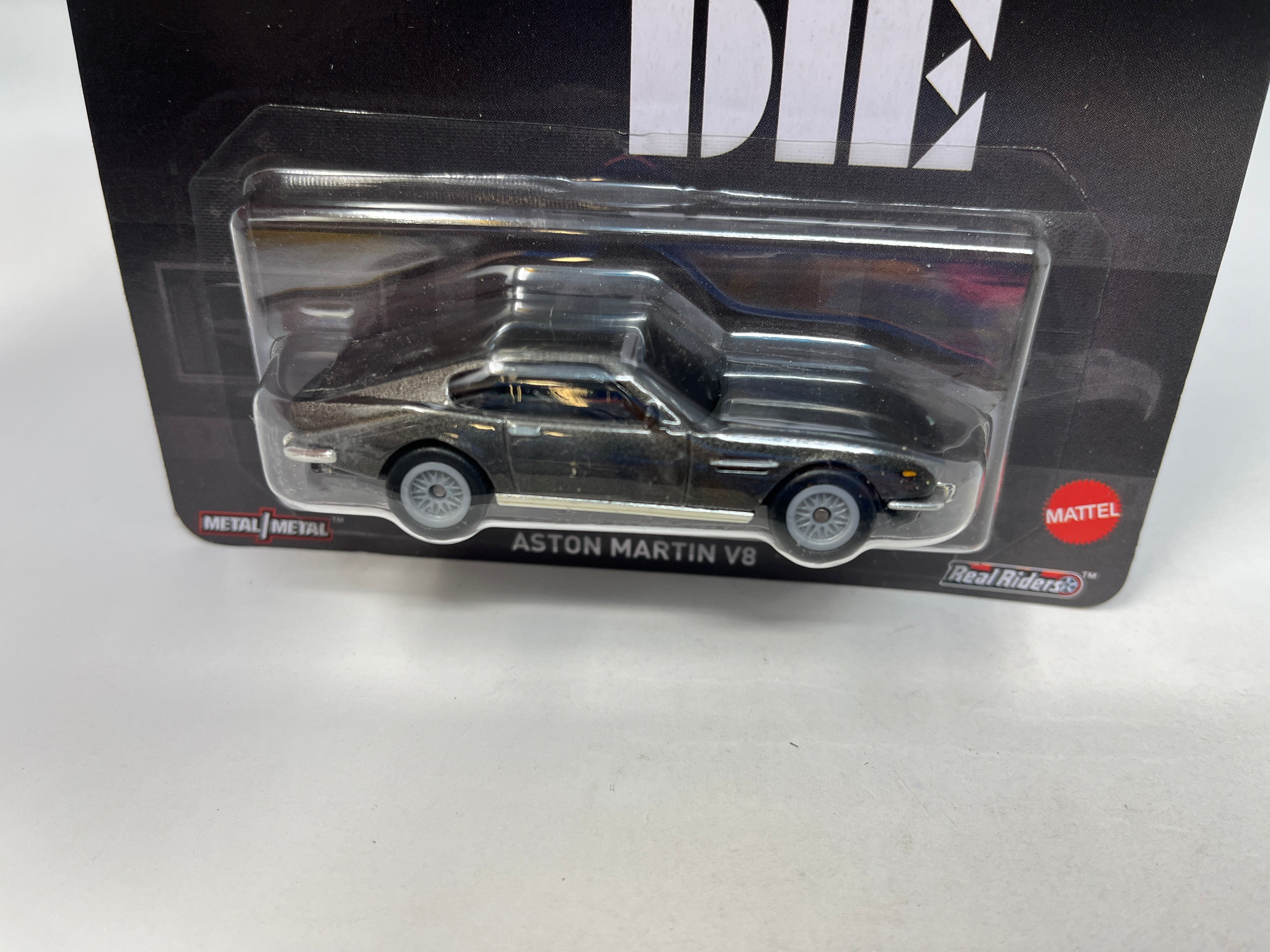 Aston Martin V8 Bond 007 * GREY * 2024 Hot Wheels Pop Culture Case D、mySite、hgirdovlk