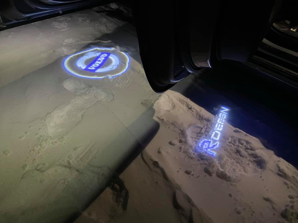 2x Volvo R Design DOOR LIGHT (PLUG&PLAY)、mySite、nflplayoffbracketp
