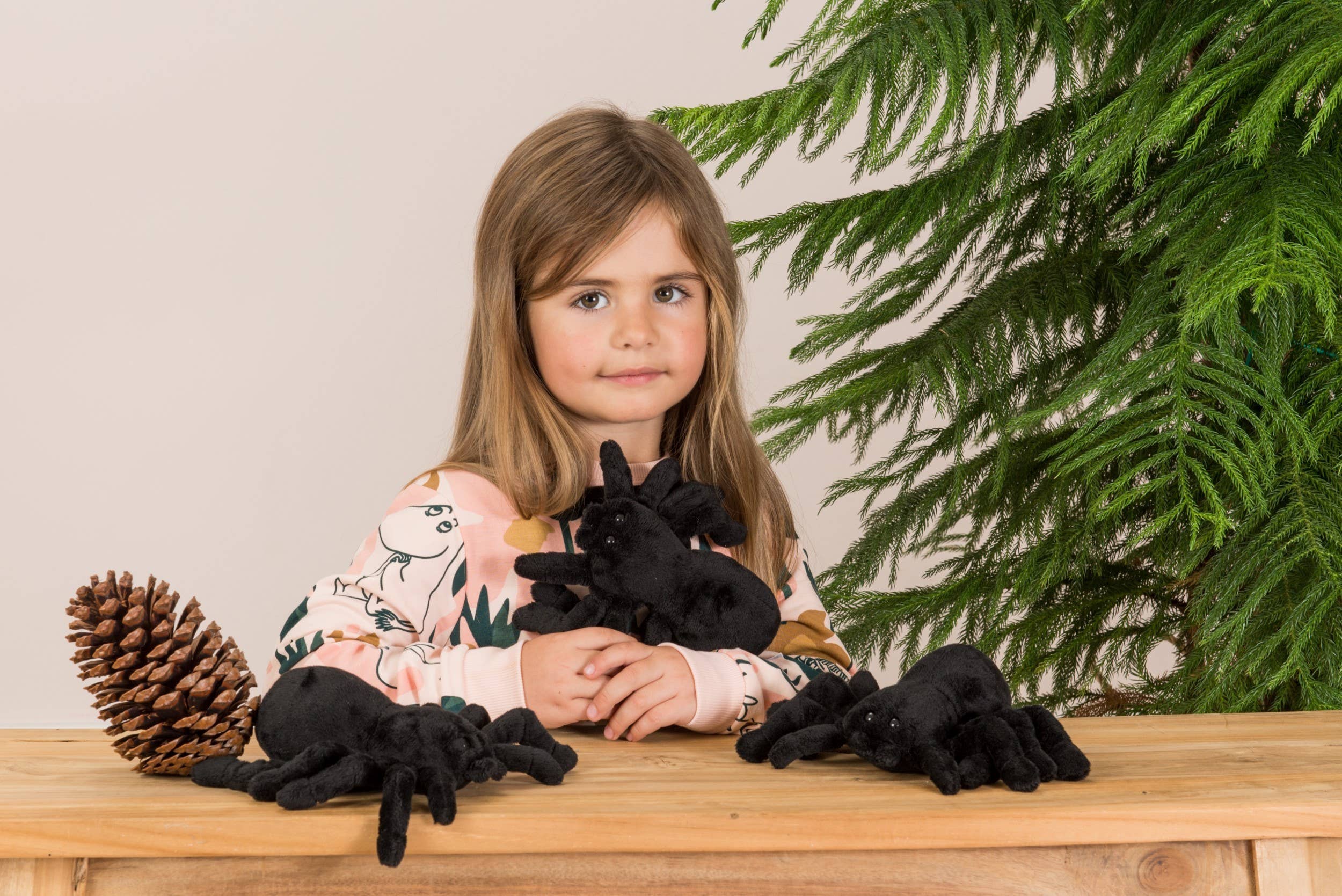 Black Fuzzy Realistic Spider 16 cm - Teddy Hermann Plush Toys、mySite、g9winljtr