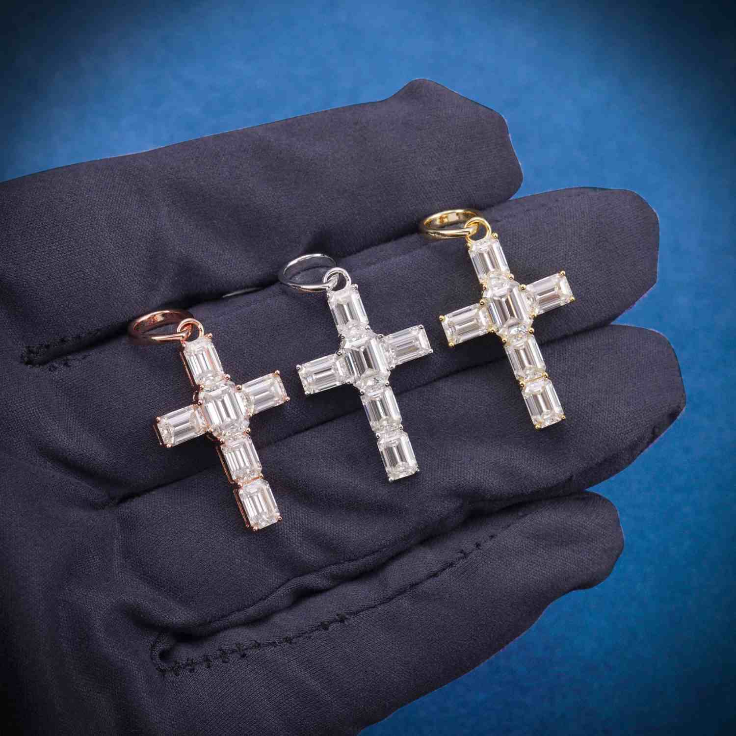 Emerald Cut Moissanite Micro Cross Pendant 14K Gold、mySite、hinf8tx79