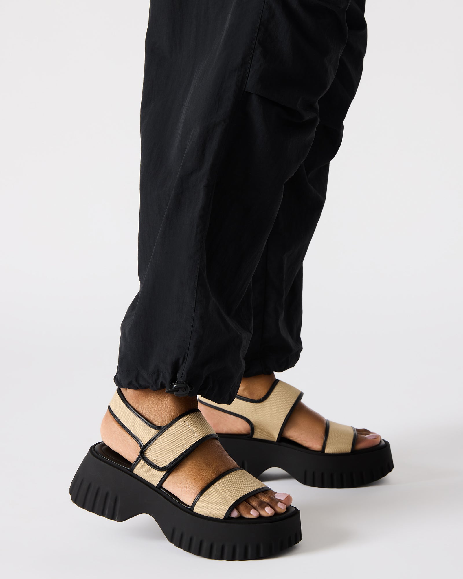 GROVER BLACK/TAN、mySite、gtrtttuynbv