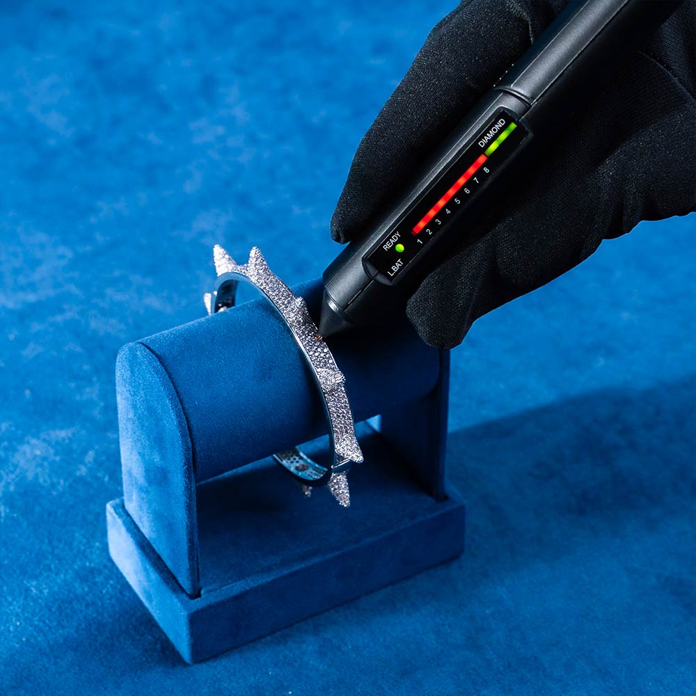 Moissanite Spiked Bangle 14K Gold、mySite、hinf8tx79