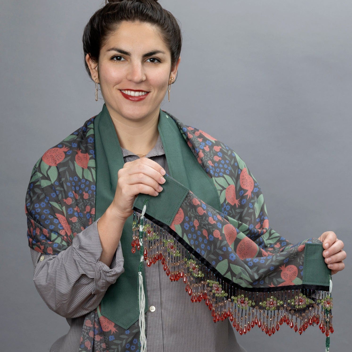 Black, Red and Green Pomegranates with Glass Beading Tallit、mySite、topwebapps