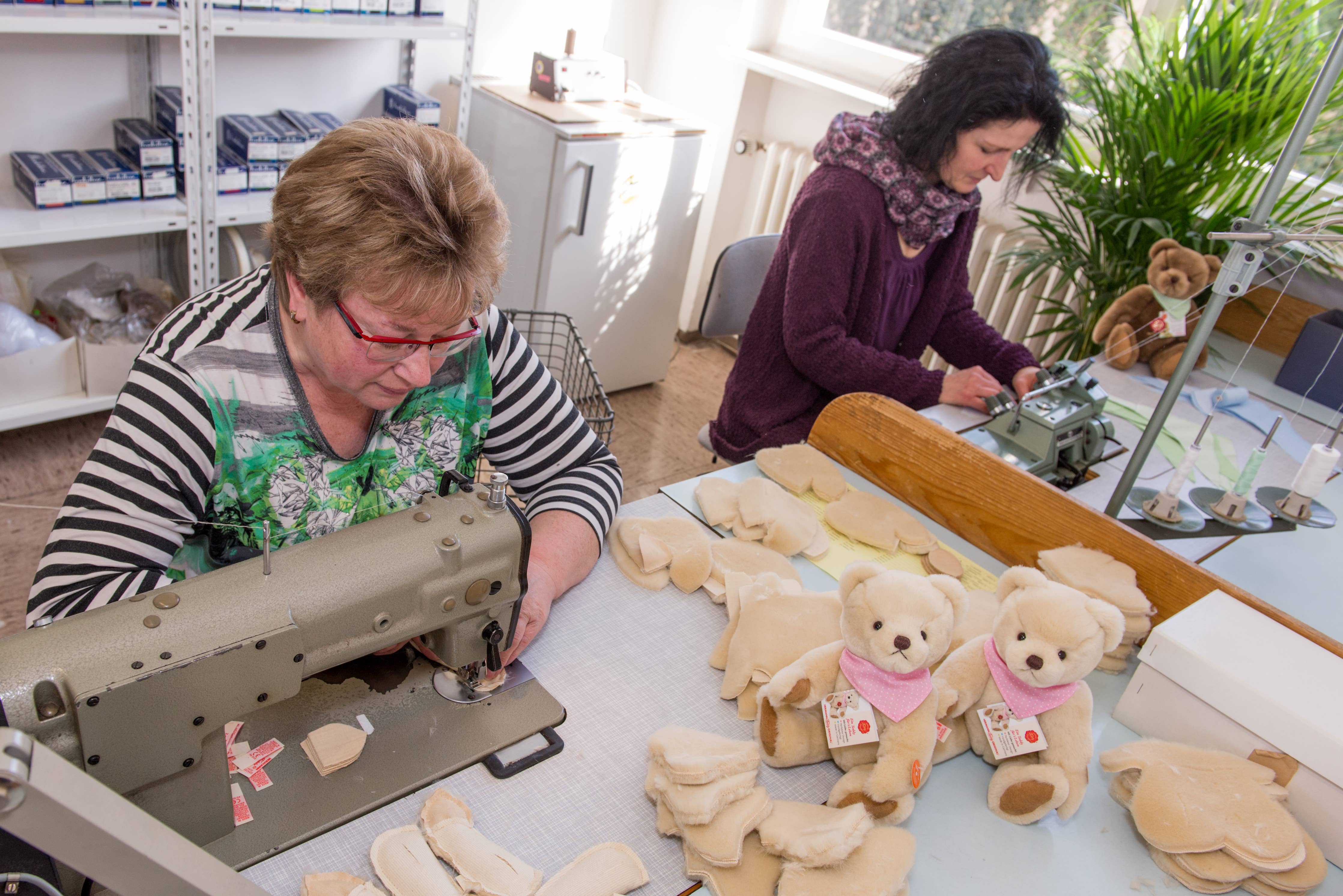 Puss in Boots 25 cm - Limited Collector's Item by Teddy Hermann、mySite、g9winljtr