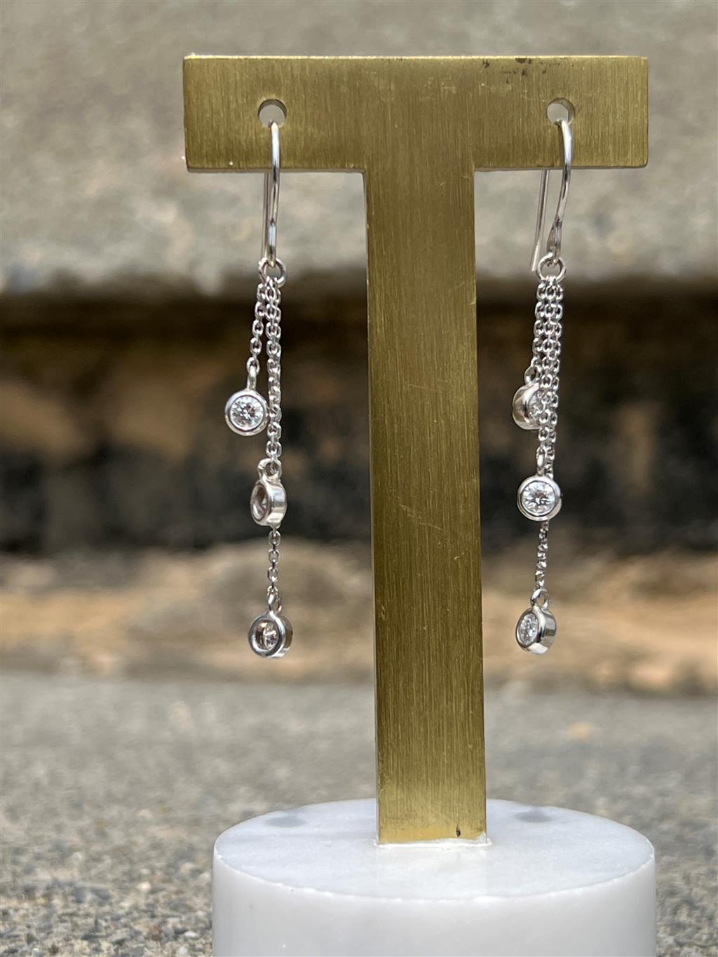 Estate 14K White Gold 0.60ctw Diamond Drop Earrings、mySite、botmansion