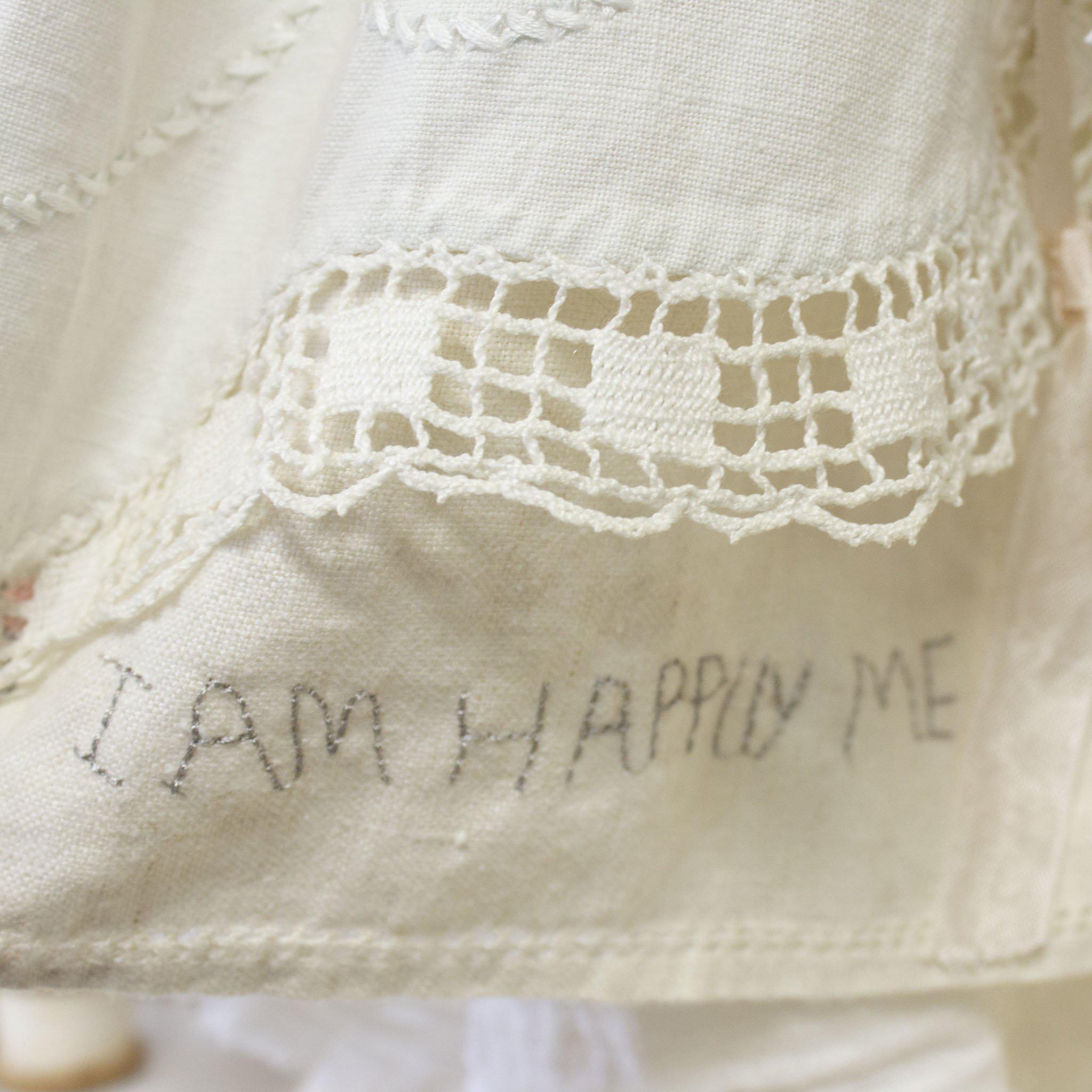 RETIRED - Hutch Studio - Proper Miss Prim - One Of A Kind Bunny、mySite、g9winljtr