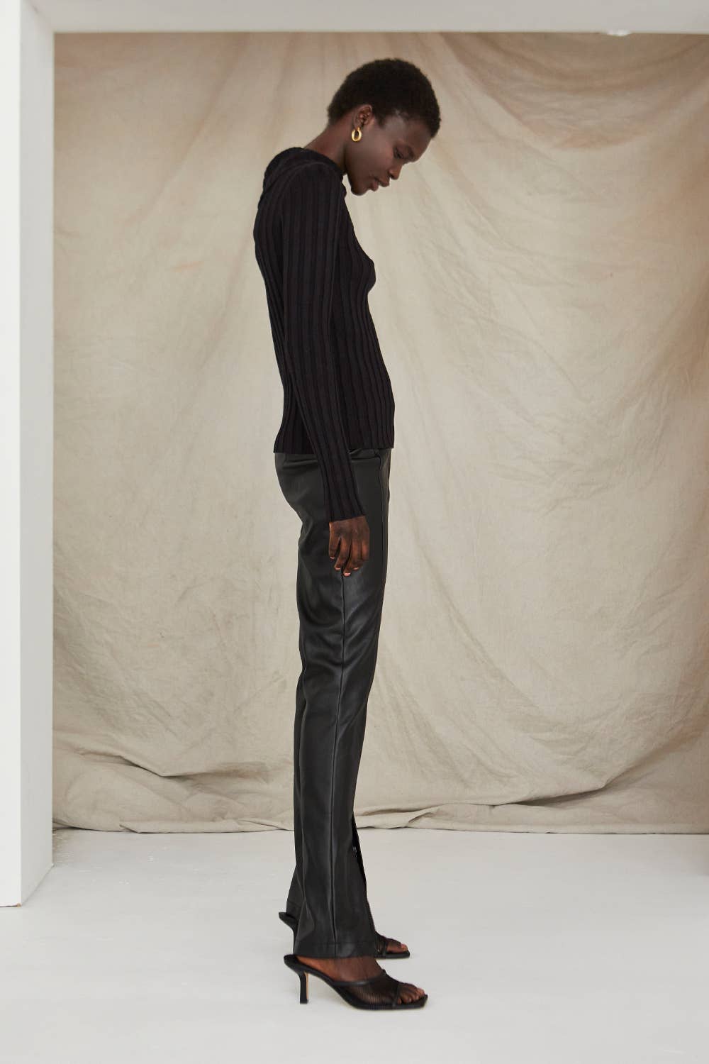 Raven Neck Flap Ribbed Sweater Top、mySite、dreamappss