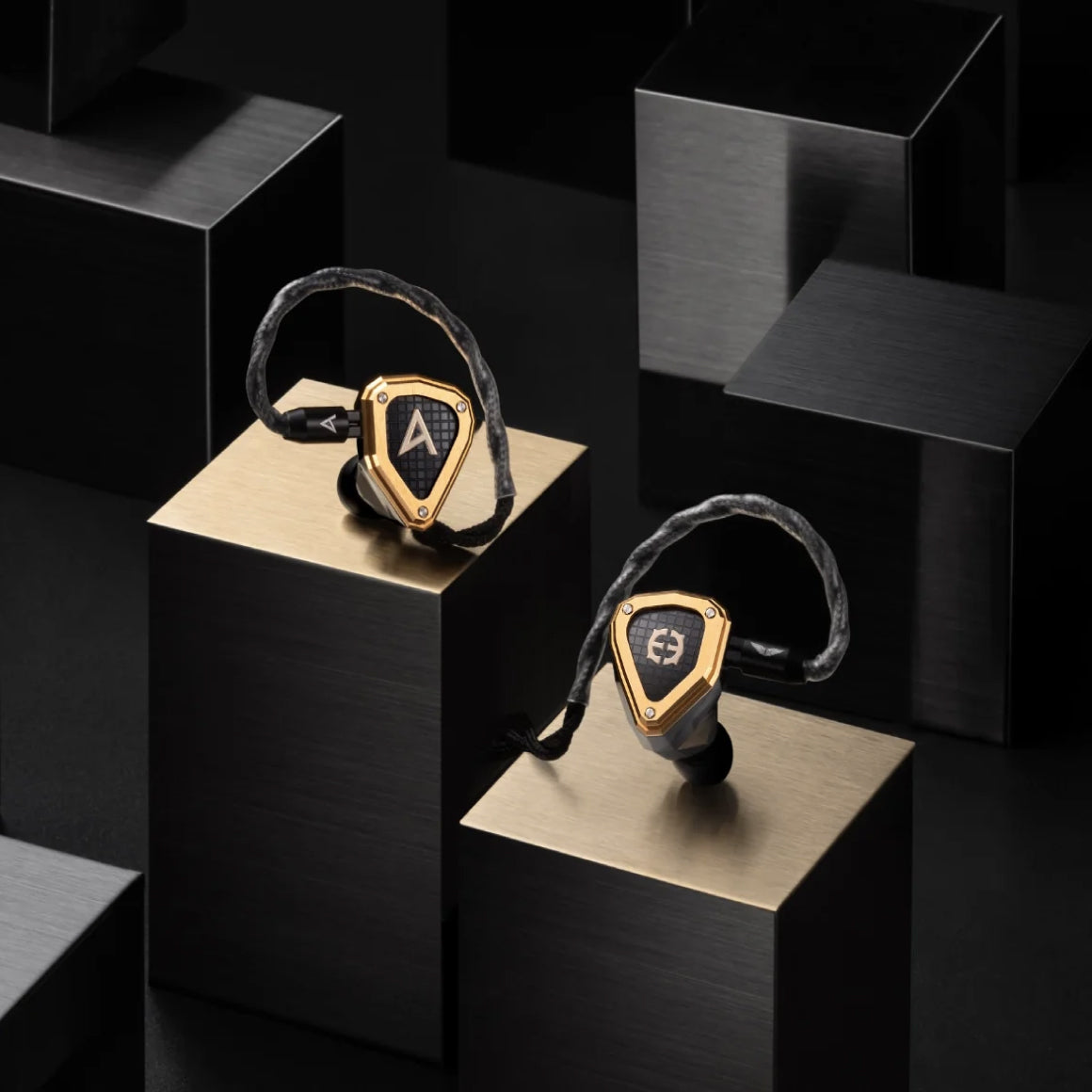  Astell&Kern � Empire Ears - NOVUS、mySite、merchandisen