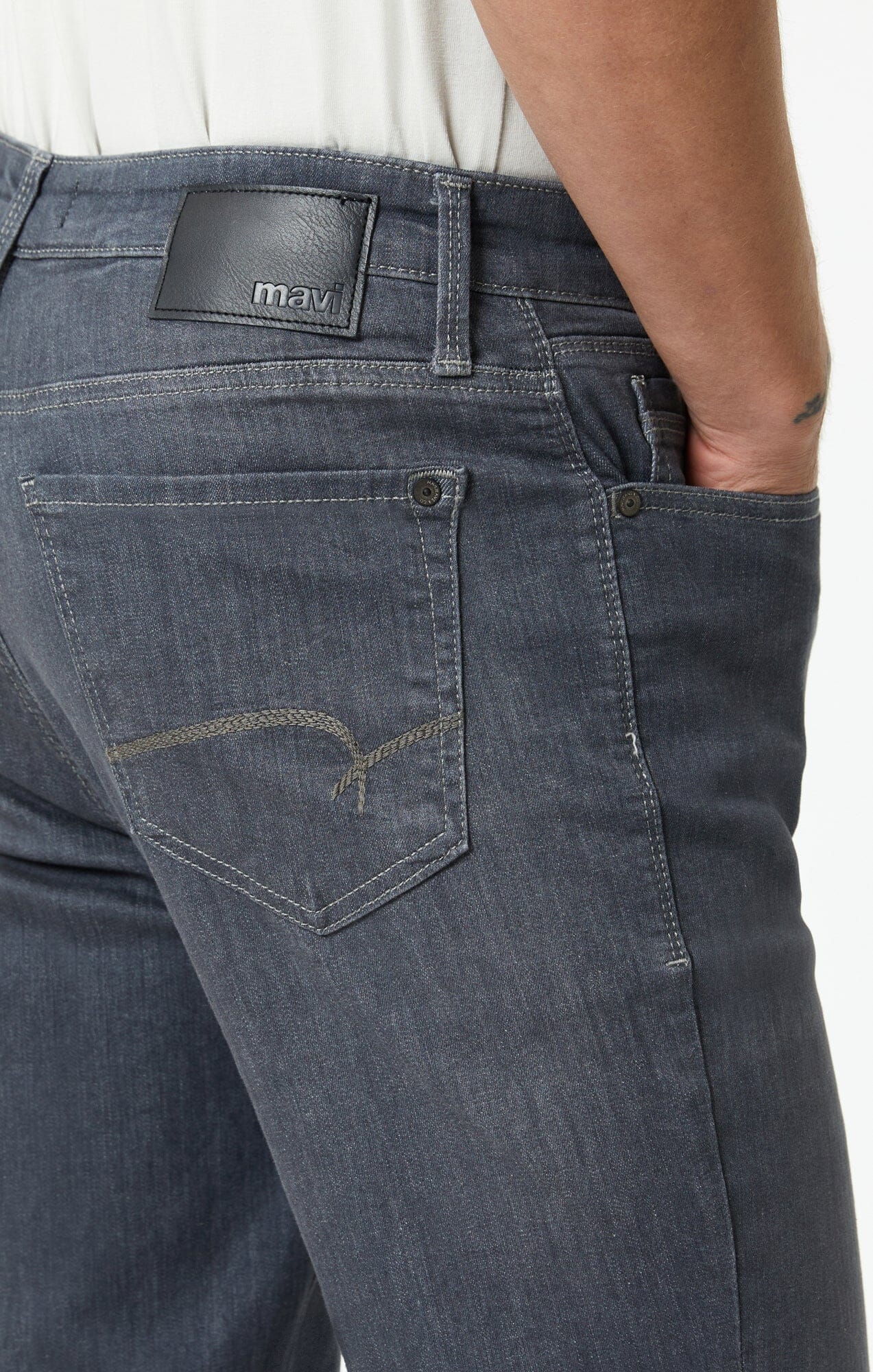 {product_title} - {shop_name}