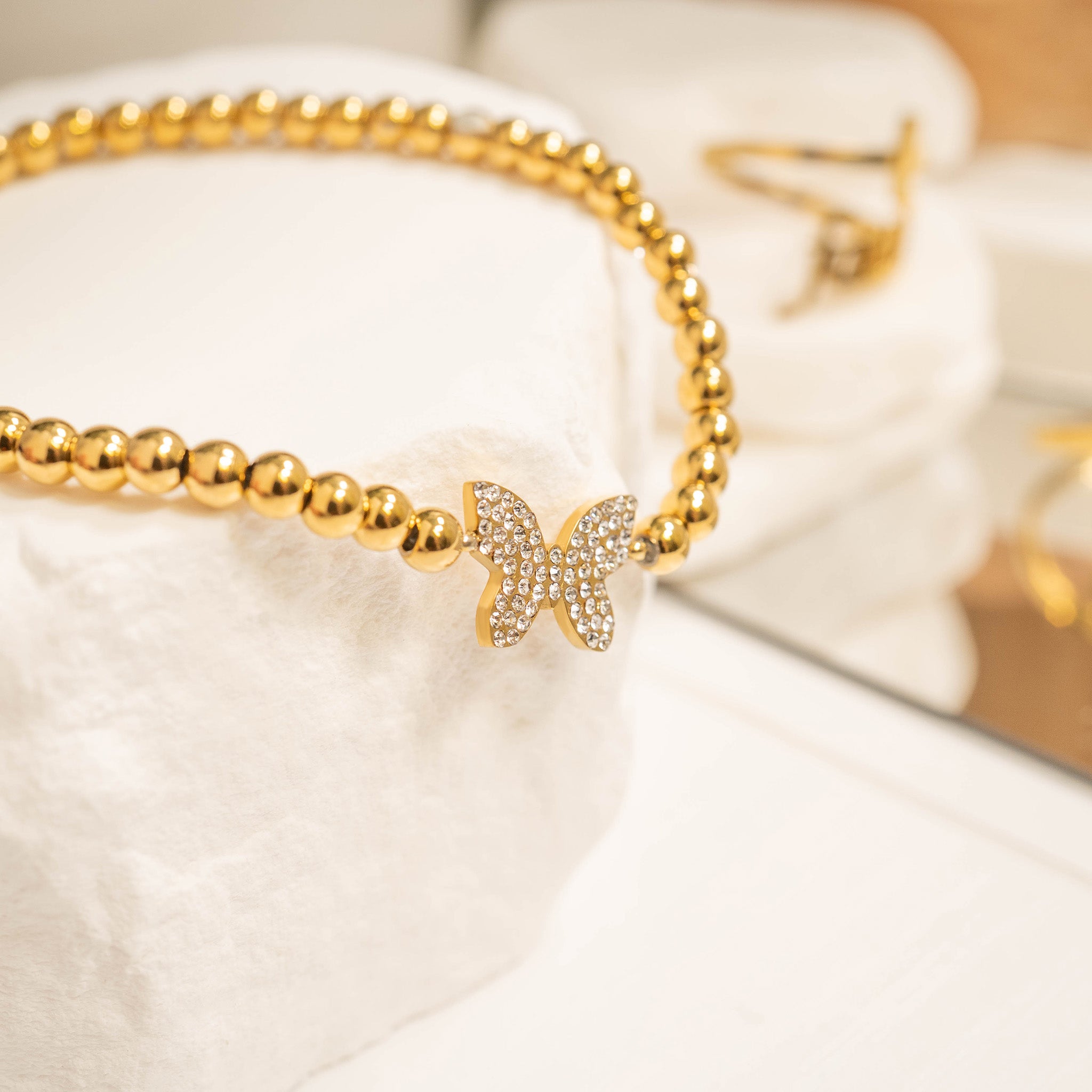 18K Gold PVD Stainless Steel Stone Butterfly Metal Beaded Stretch Bracelet / BRJ1021、mySite、dreamappss