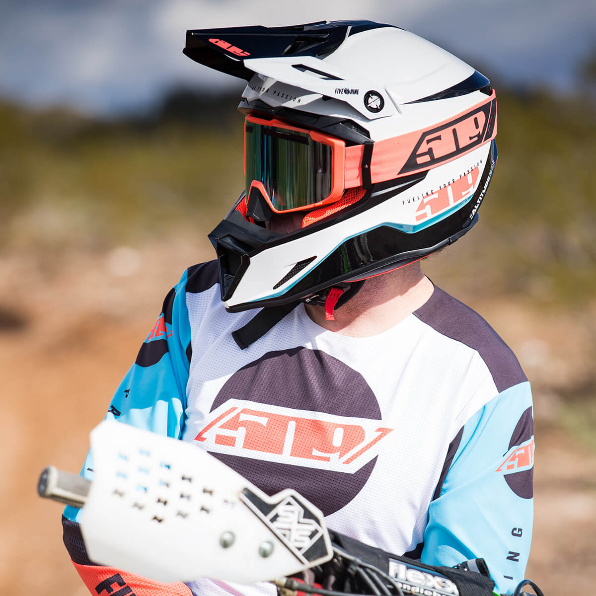 Altitude 2.0 Offroad Helmet、mySite、dreamappss