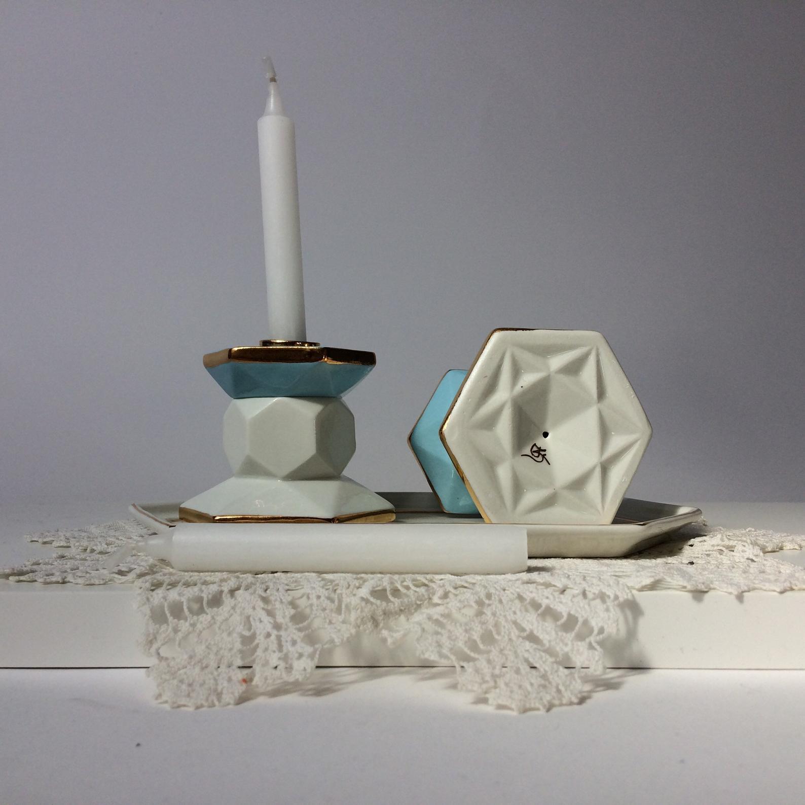 Turquoise and White Porcelain Shabbat Candlesticks、mySite、topwebapps