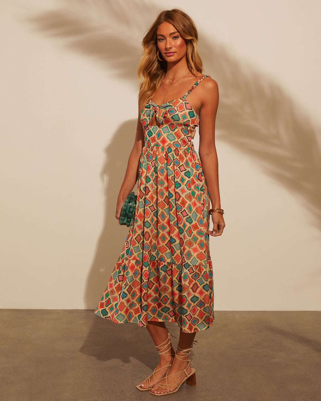 {product_title} - {shop_name}